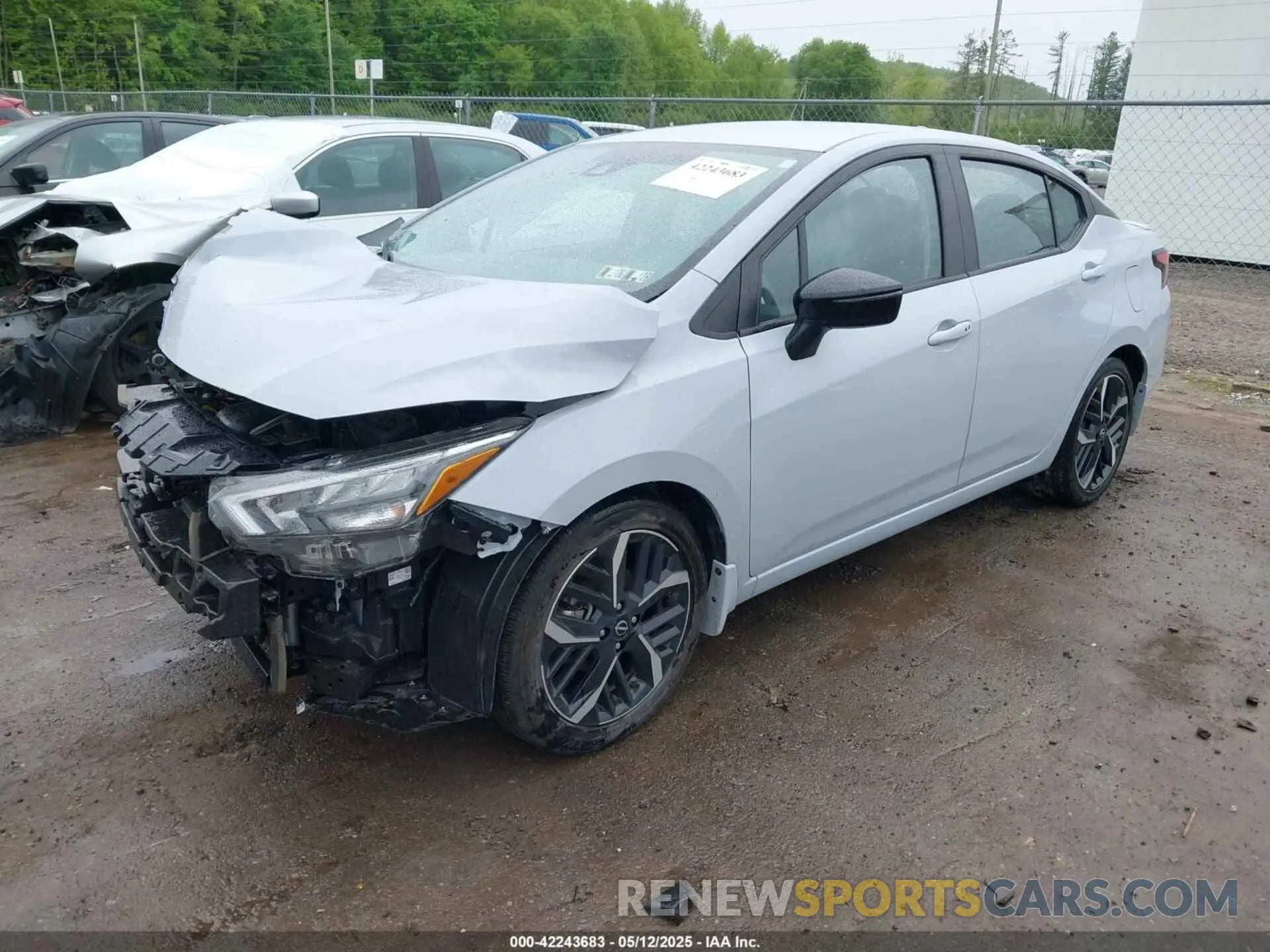 2 fotografías del automóvil dañado 3N1CN8FV0RL883441 NISSAN VERSA 2024