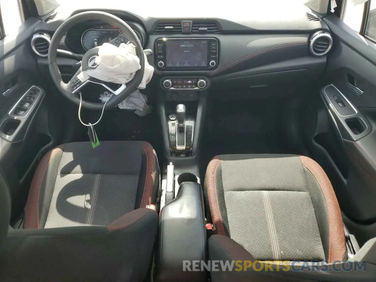 8 fotografías del automóvil dañado 3N1CN8FV2RL835424 NISSAN VERSA 2024