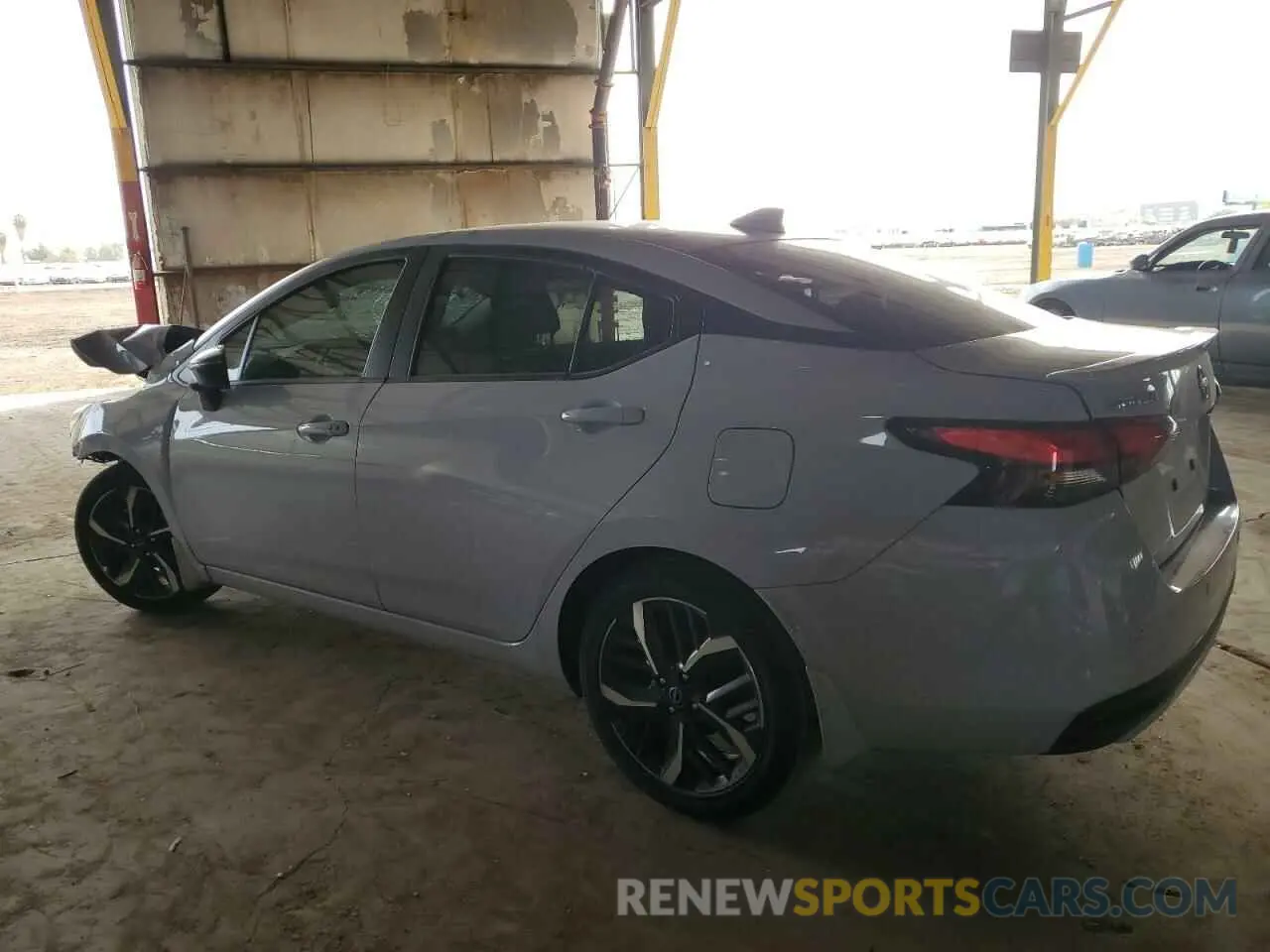 2 fotografías del automóvil dañado 3N1CN8FV2RL876927 NISSAN VERSA 2024