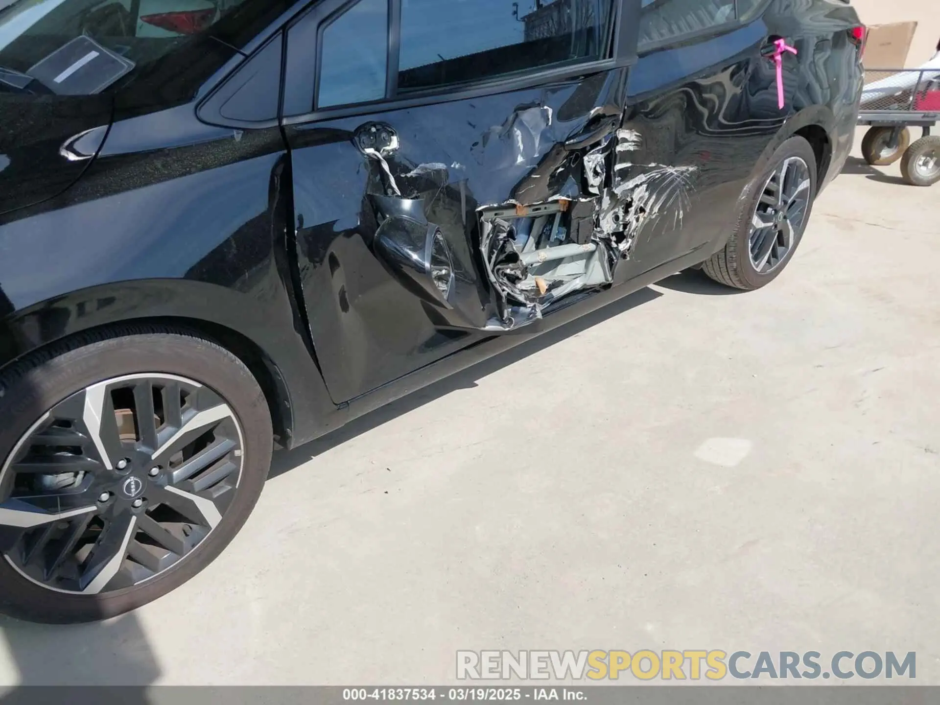 17 fotografías del automóvil dañado 3N1CN8FV4RL909376 NISSAN VERSA 2024