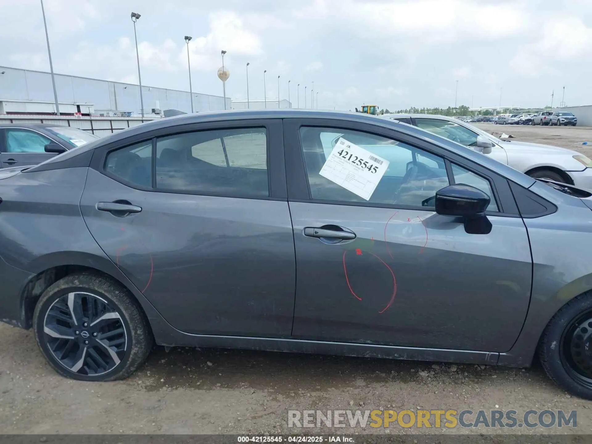 13 fotografías del automóvil dañado 3N1CN8FV8RL911728 NISSAN VERSA 2024