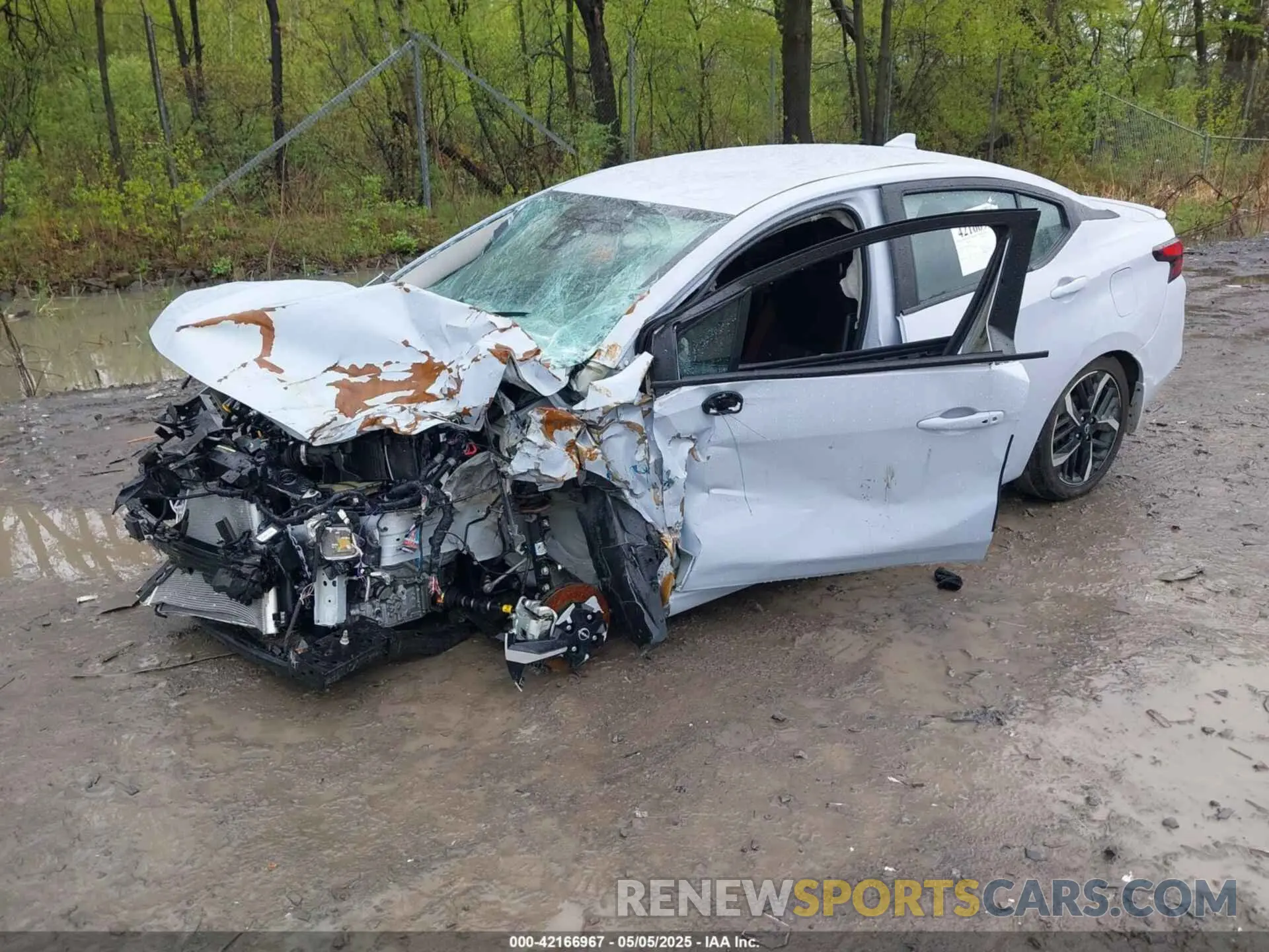 2 fotografías del automóvil dañado 3N1CN8FVXRL836322 NISSAN VERSA 2024