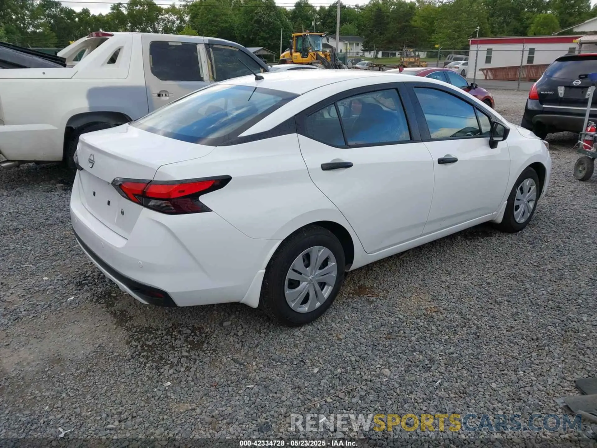 4 fotografías del automóvil dañado 3N1CN8DV1SL820647 NISSAN VERSA 2025