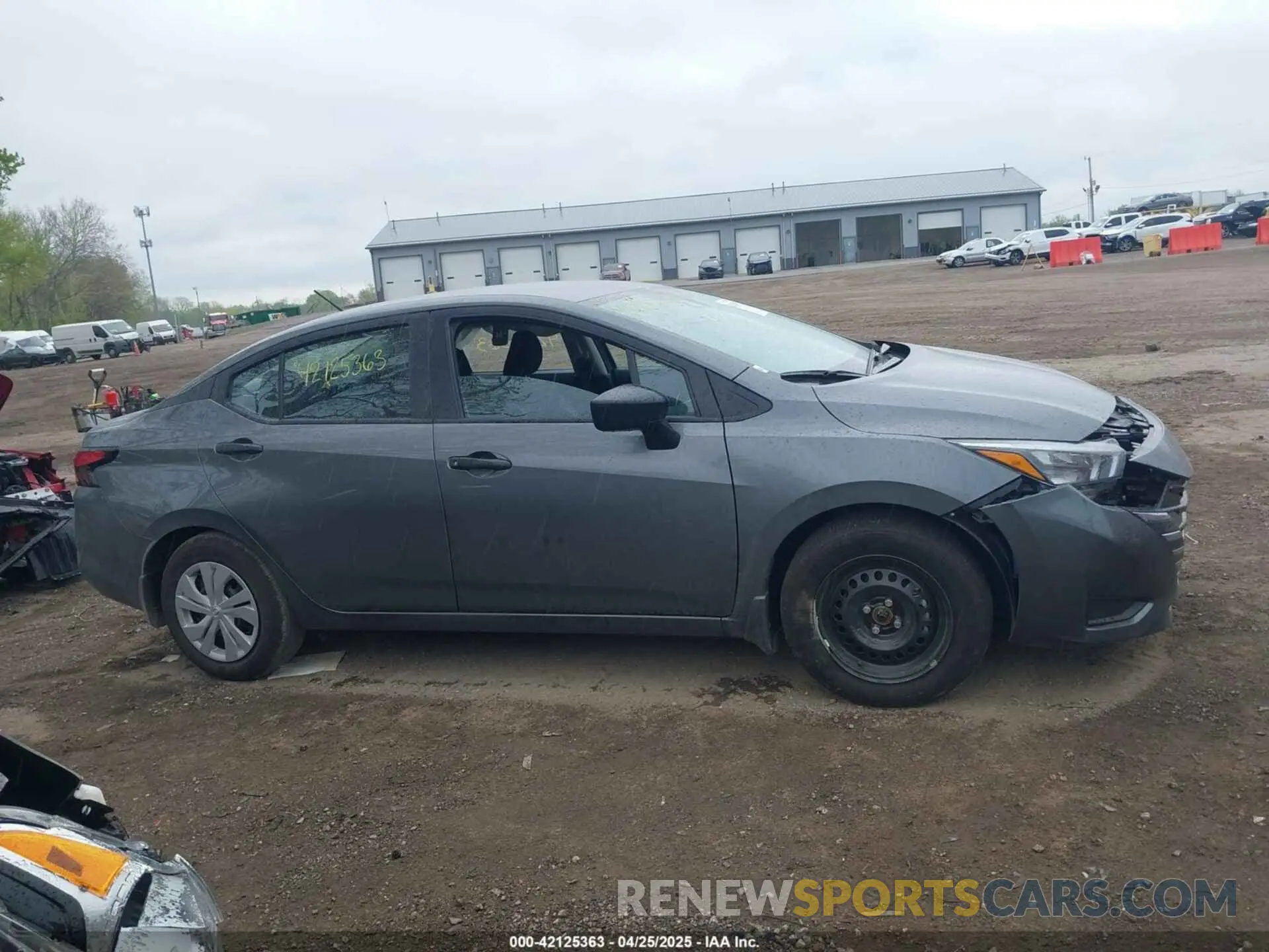 13 fotografías del automóvil dañado 3N1CN8DV3SL834646 NISSAN VERSA 2025