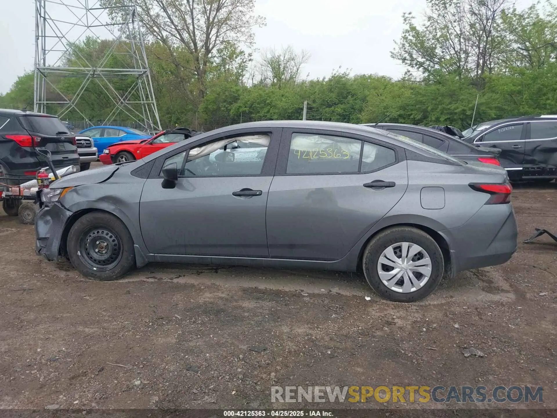 14 fotografías del automóvil dañado 3N1CN8DV3SL834646 NISSAN VERSA 2025