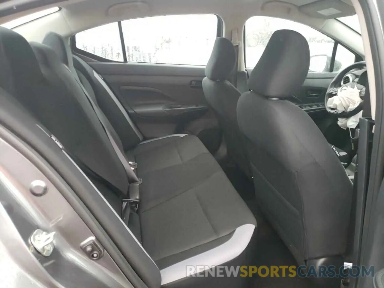10 fotografías del automóvil dañado 3N1CN8DV5SL829707 NISSAN VERSA 2025