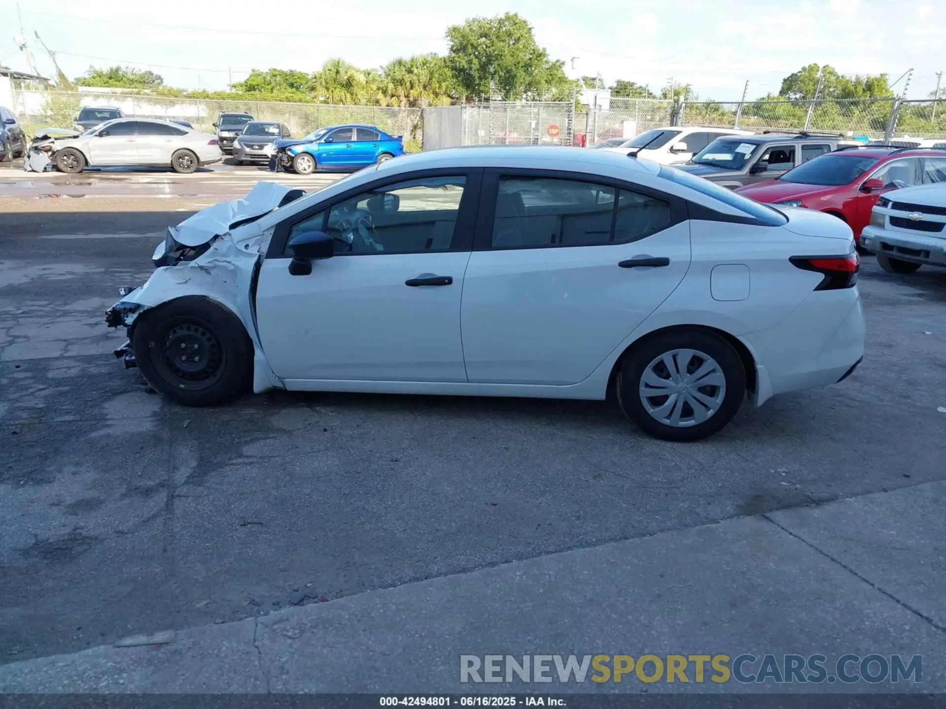 15 fotografías del automóvil dañado 3N1CN8DV6SL812558 NISSAN VERSA 2025