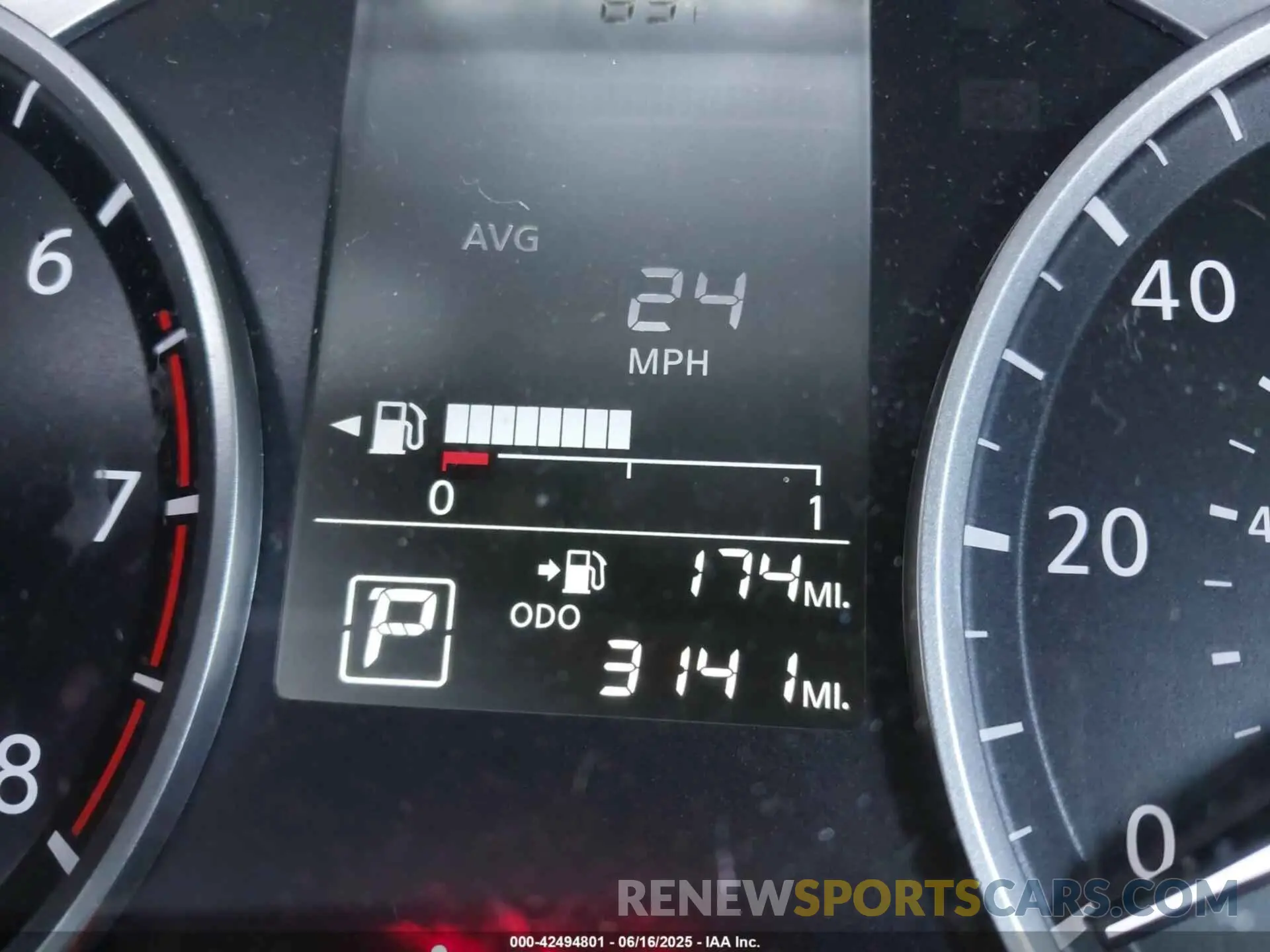 16 fotografías del automóvil dañado 3N1CN8DV6SL812558 NISSAN VERSA 2025