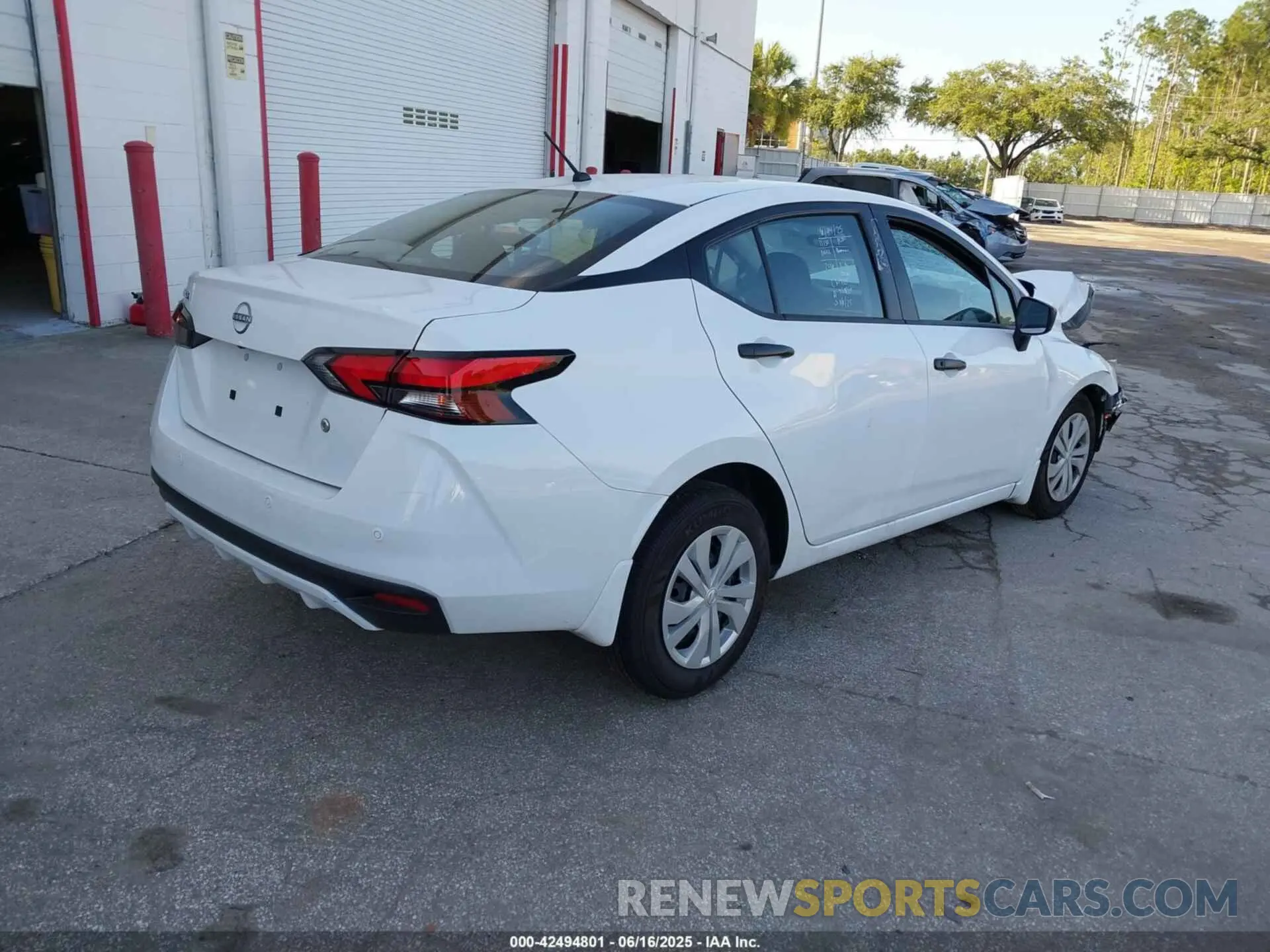 4 fotografías del automóvil dañado 3N1CN8DV6SL812558 NISSAN VERSA 2025