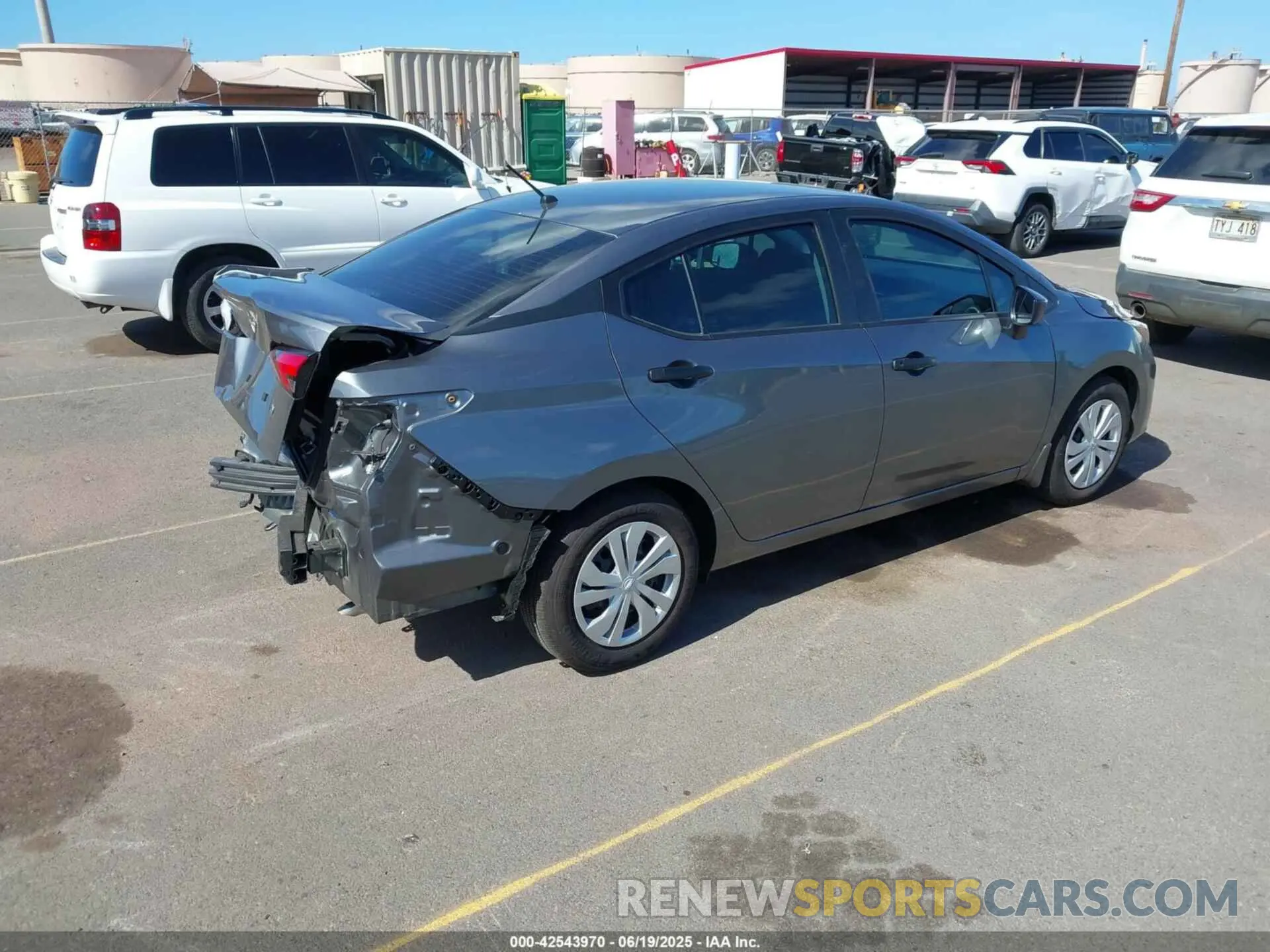 4 fotografías del automóvil dañado 3N1CN8DV6SL813659 NISSAN VERSA 2025