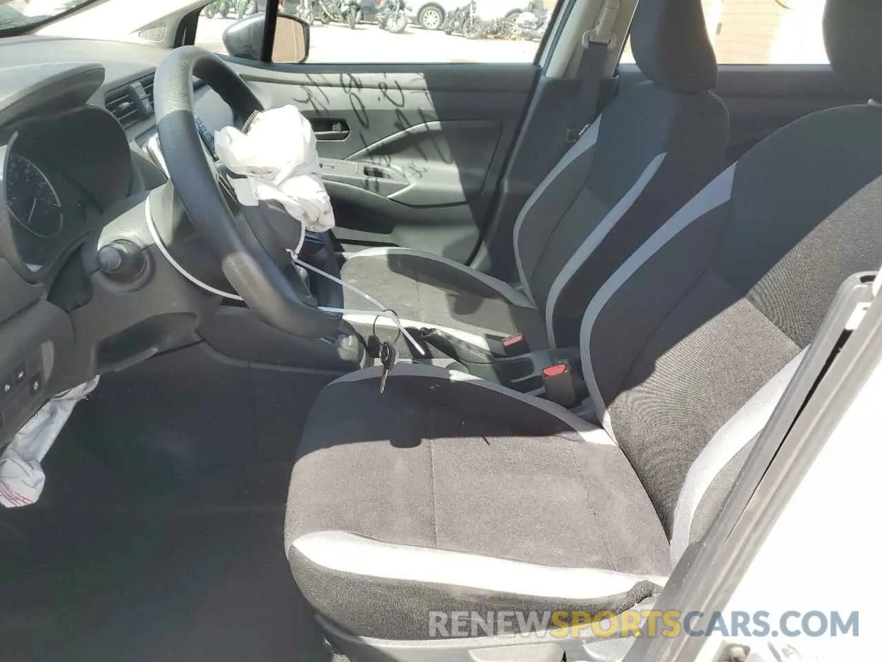 7 fotografías del automóvil dañado 3N1CN8DV7SL809362 NISSAN VERSA 2025