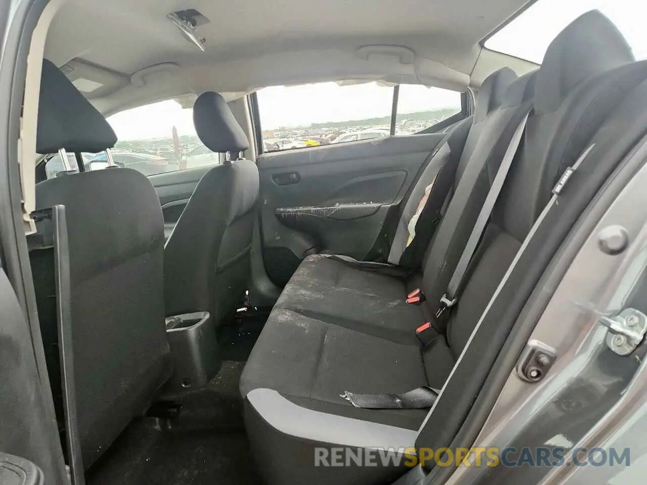 10 fotografías del automóvil dañado 3N1CN8DV8SL838563 NISSAN VERSA 2025