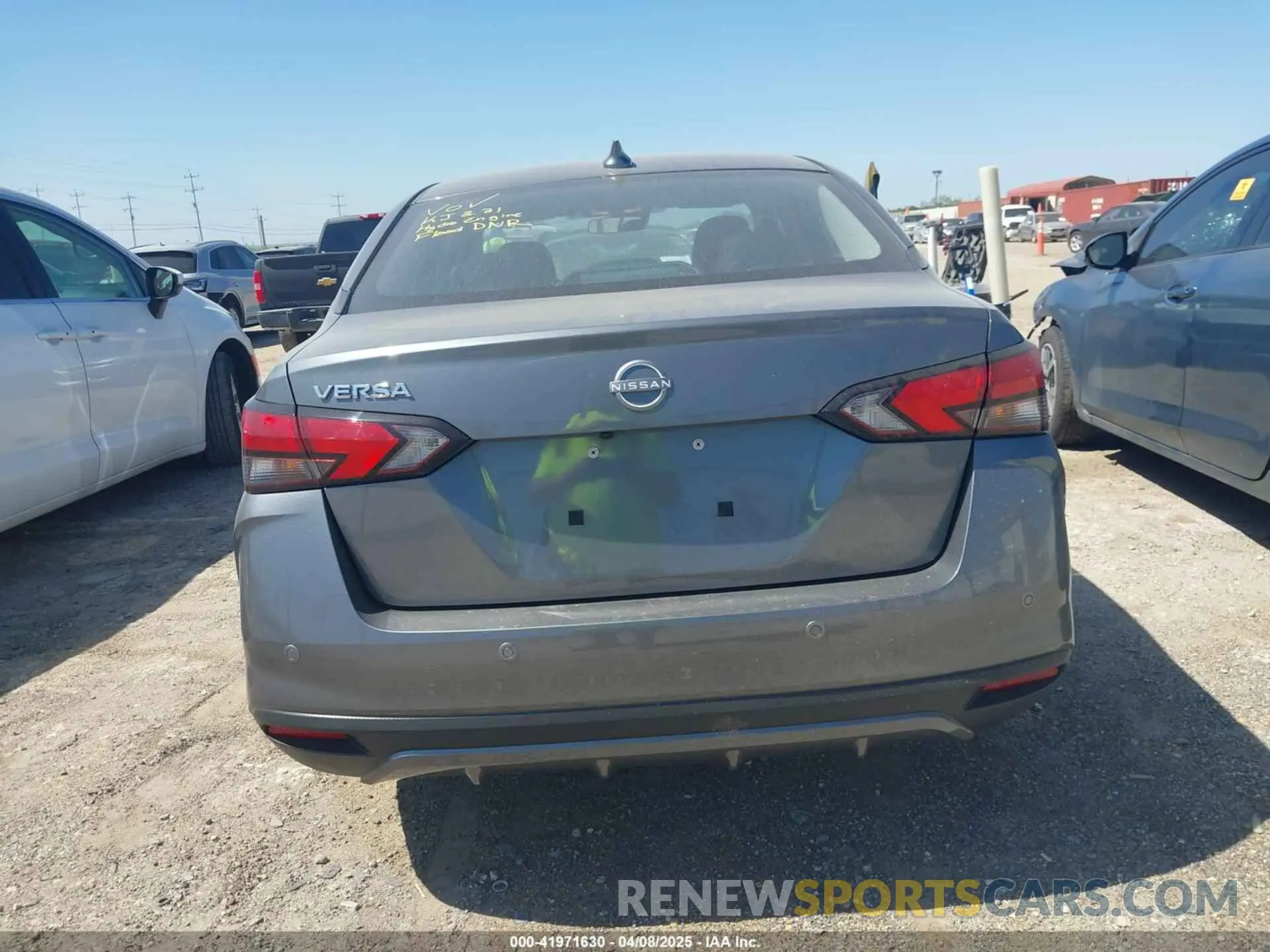 16 fotografías del automóvil dañado 3N1CN8EV0SL839754 NISSAN VERSA 2025