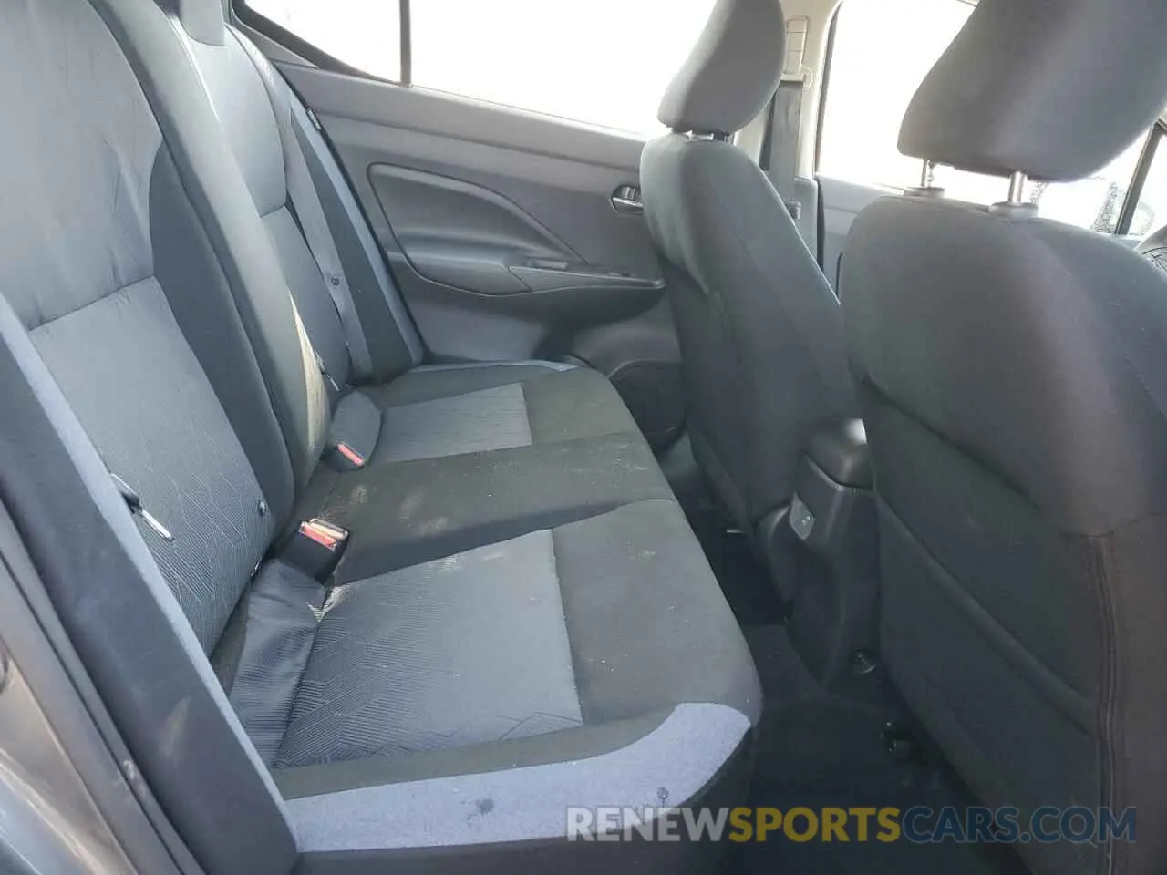 10 fotografías del automóvil dañado 3N1CN8EV2SL841229 NISSAN VERSA 2025