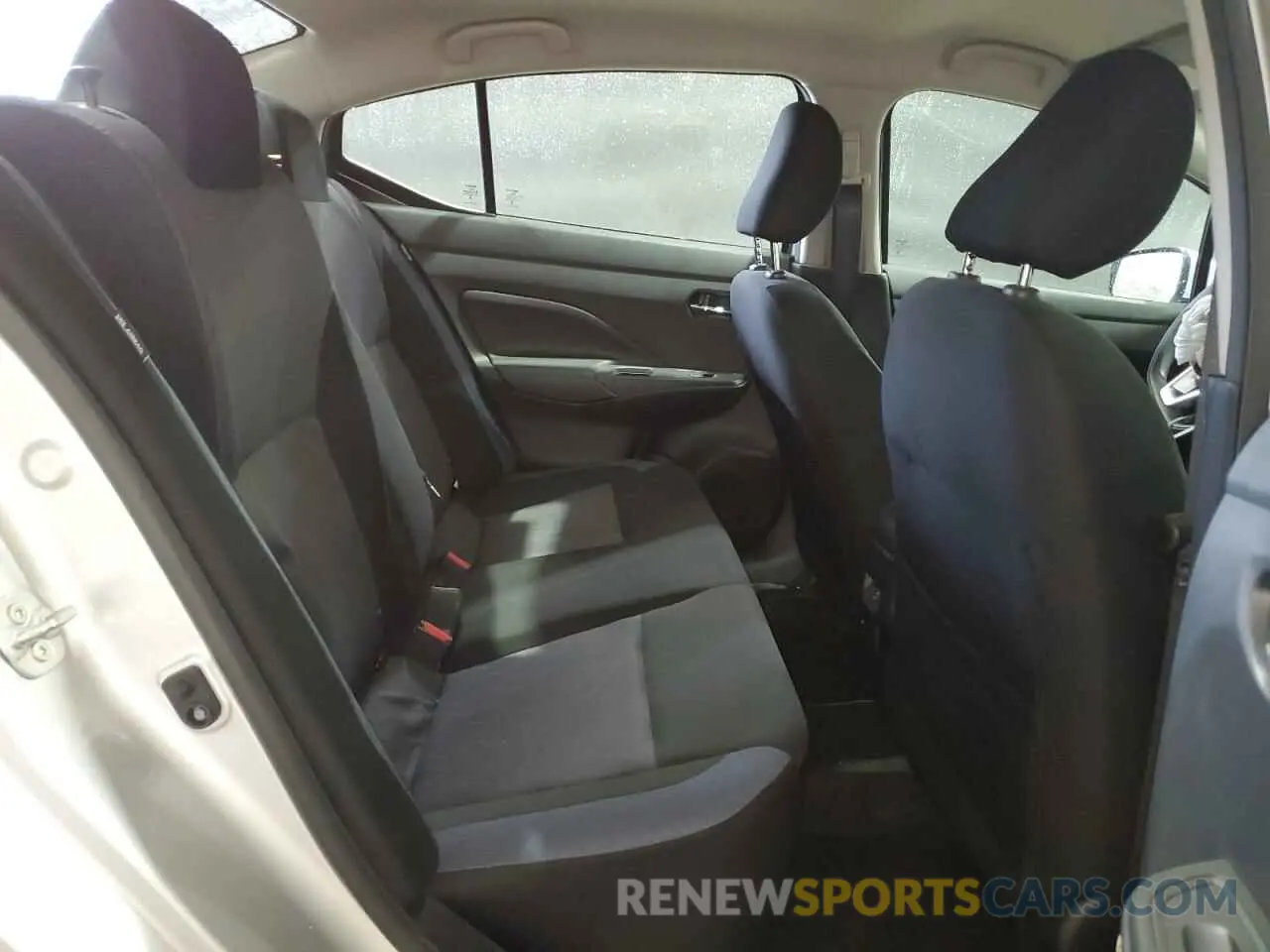 10 fotografías del automóvil dañado 3N1CN8EV3SL841739 NISSAN VERSA 2025