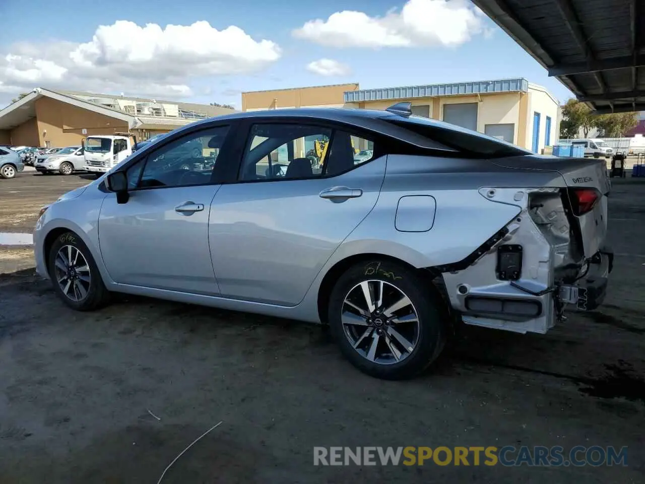 2 fotografías del automóvil dañado 3N1CN8EV5SL846182 NISSAN VERSA 2025