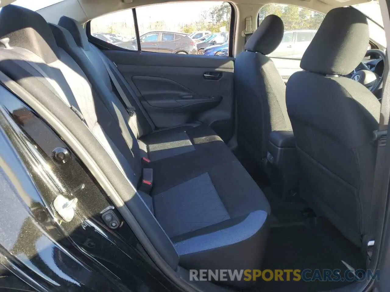 10 fotografías del automóvil dañado 3N1CN8EV6SL815300 NISSAN VERSA 2025