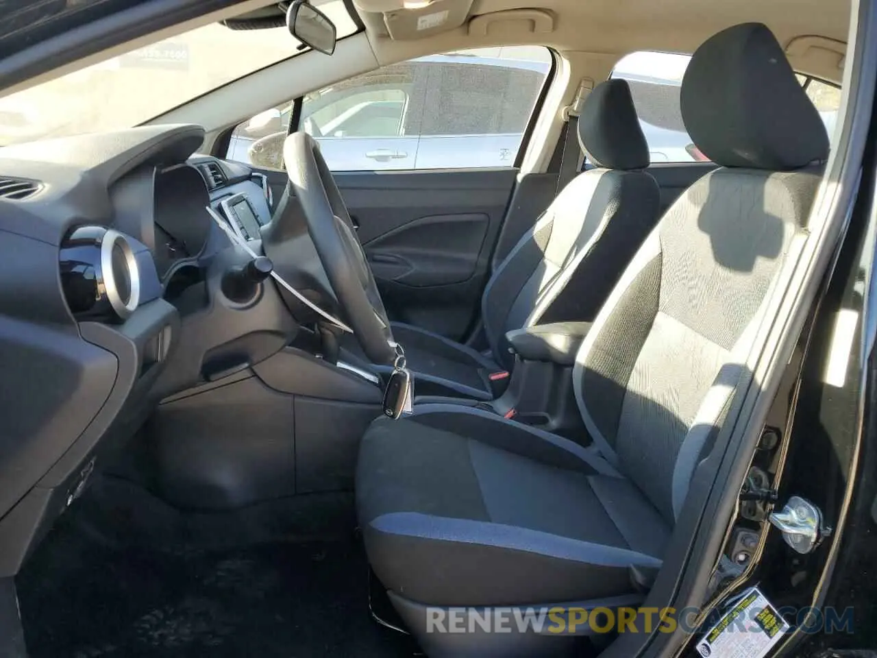 7 fotografías del automóvil dañado 3N1CN8EV6SL815300 NISSAN VERSA 2025