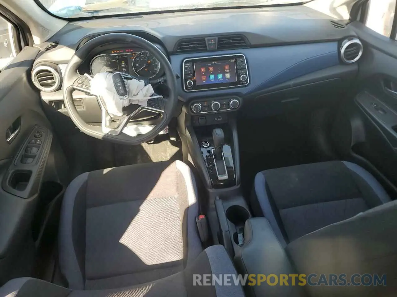 8 fotografías del automóvil dañado 3N1CN8EV8SL820191 NISSAN VERSA 2025