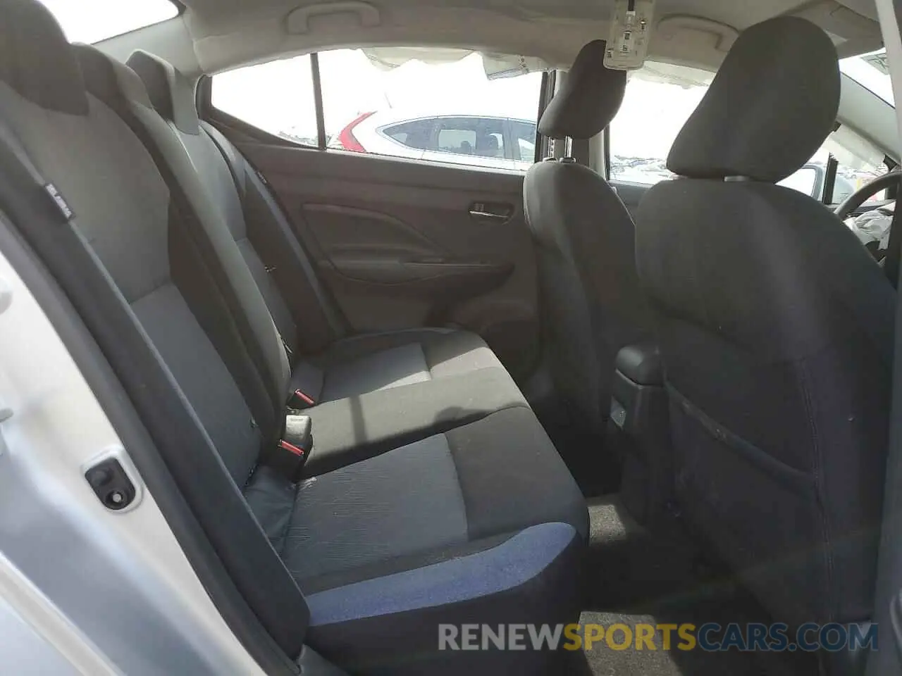 10 fotografías del automóvil dañado 3N1CN8EV8SL830462 NISSAN VERSA 2025