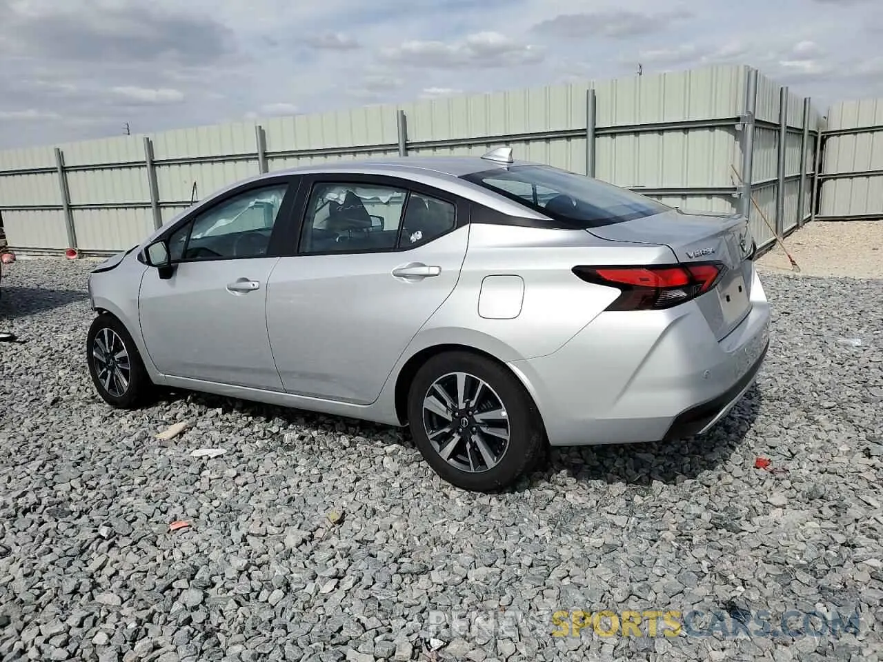 2 fotografías del automóvil dañado 3N1CN8EV8SL830462 NISSAN VERSA 2025