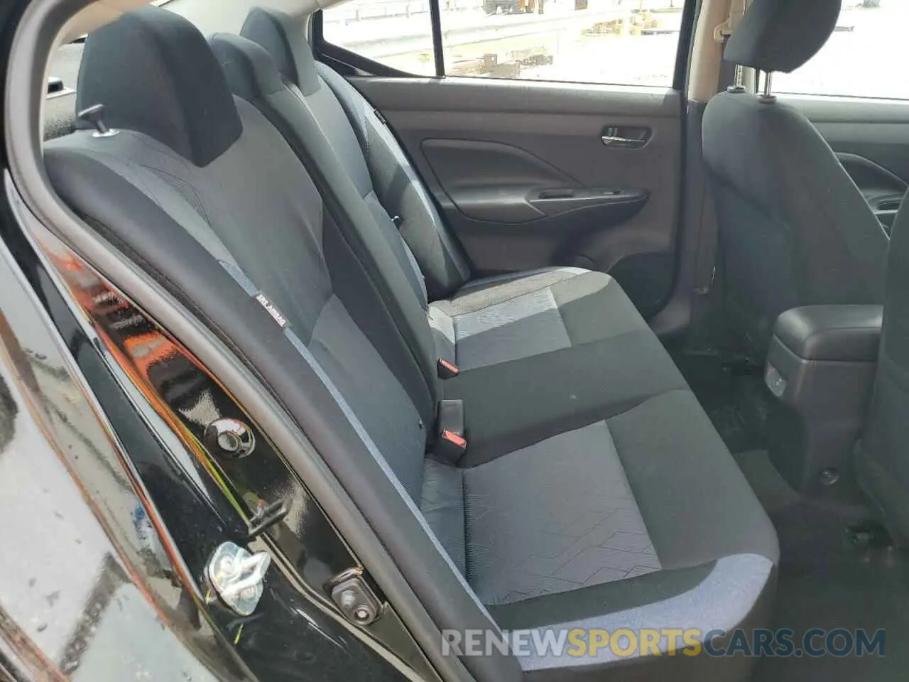 10 fotografías del automóvil dañado 3N1CN8EV9SL826419 NISSAN VERSA 2025