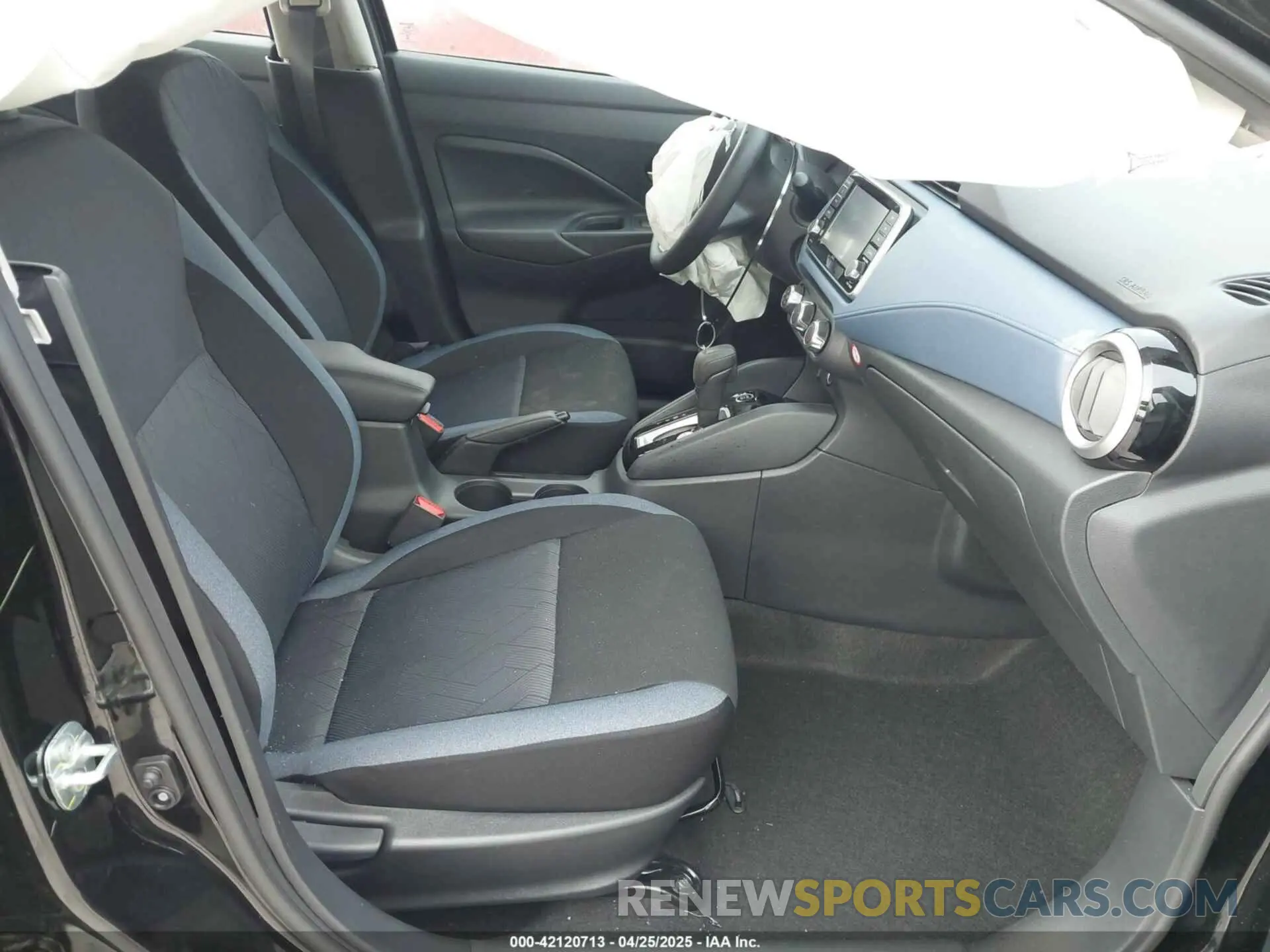 5 fotografías del automóvil dañado 3N1CN8EVXSL837784 NISSAN VERSA 2025