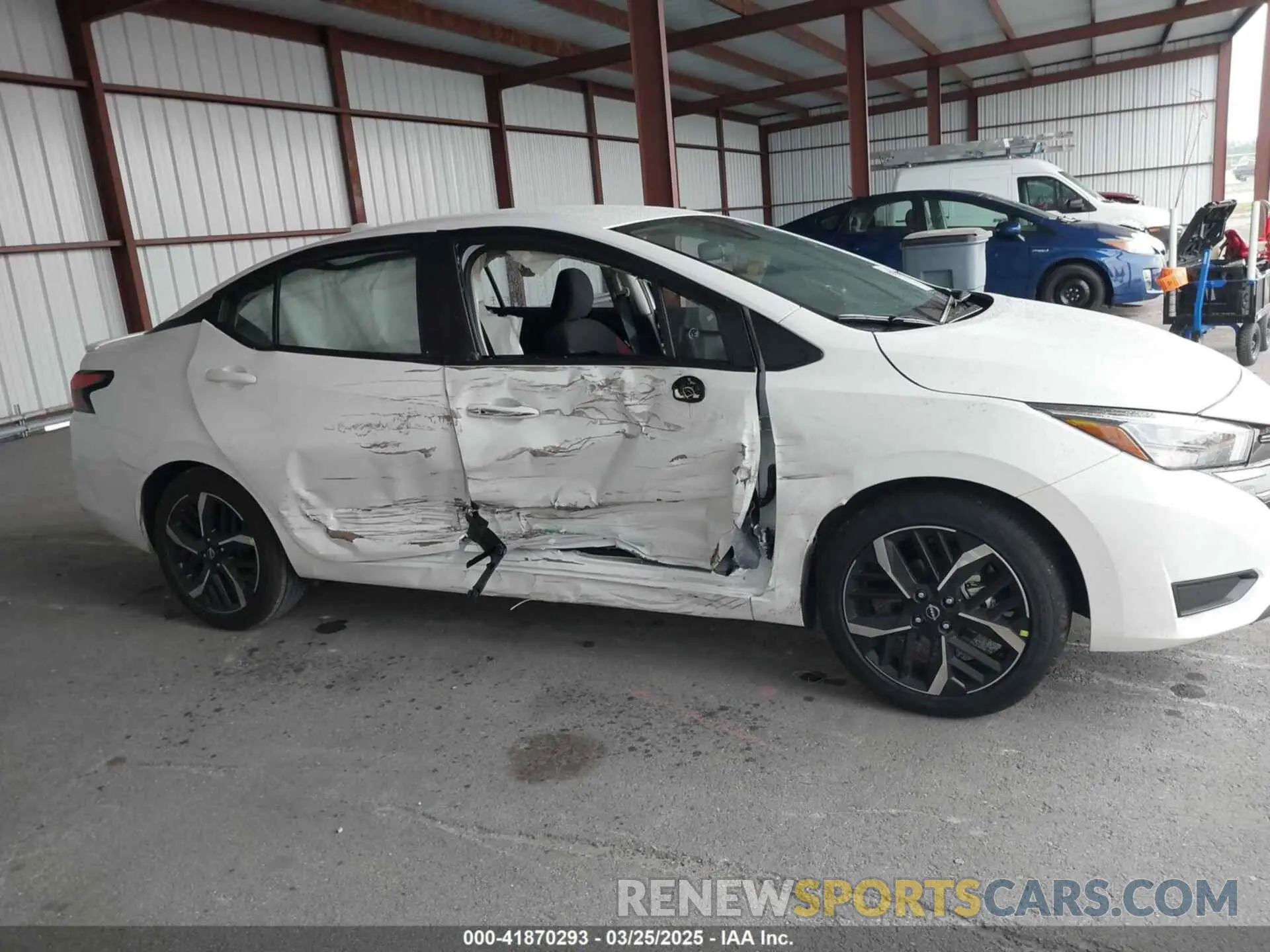 13 fotografías del automóvil dañado 3N1CN8FV5SL835889 NISSAN VERSA 2025