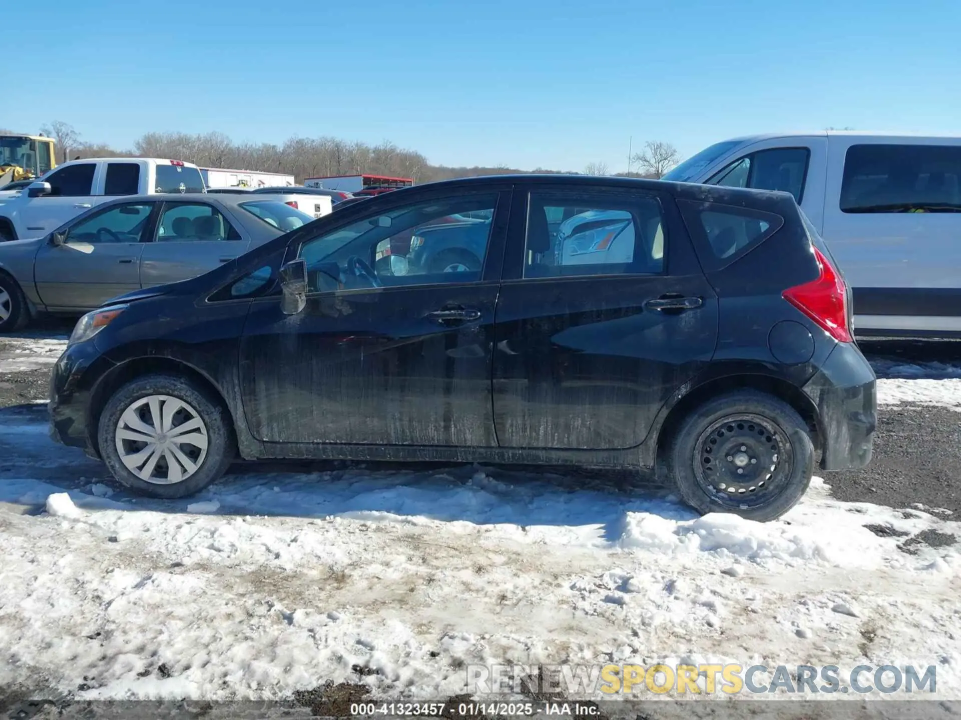 14 fotografías del automóvil dañado 3N1CE2CP1KL365279 NISSAN VERSA NOTE 2019
