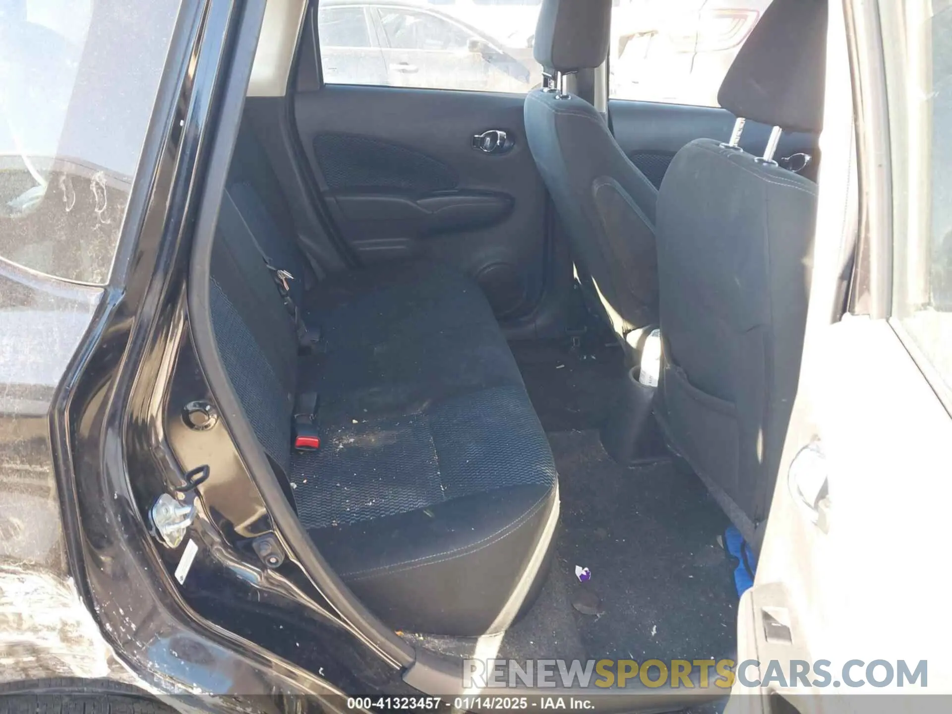 8 fotografías del automóvil dañado 3N1CE2CP1KL365279 NISSAN VERSA NOTE 2019