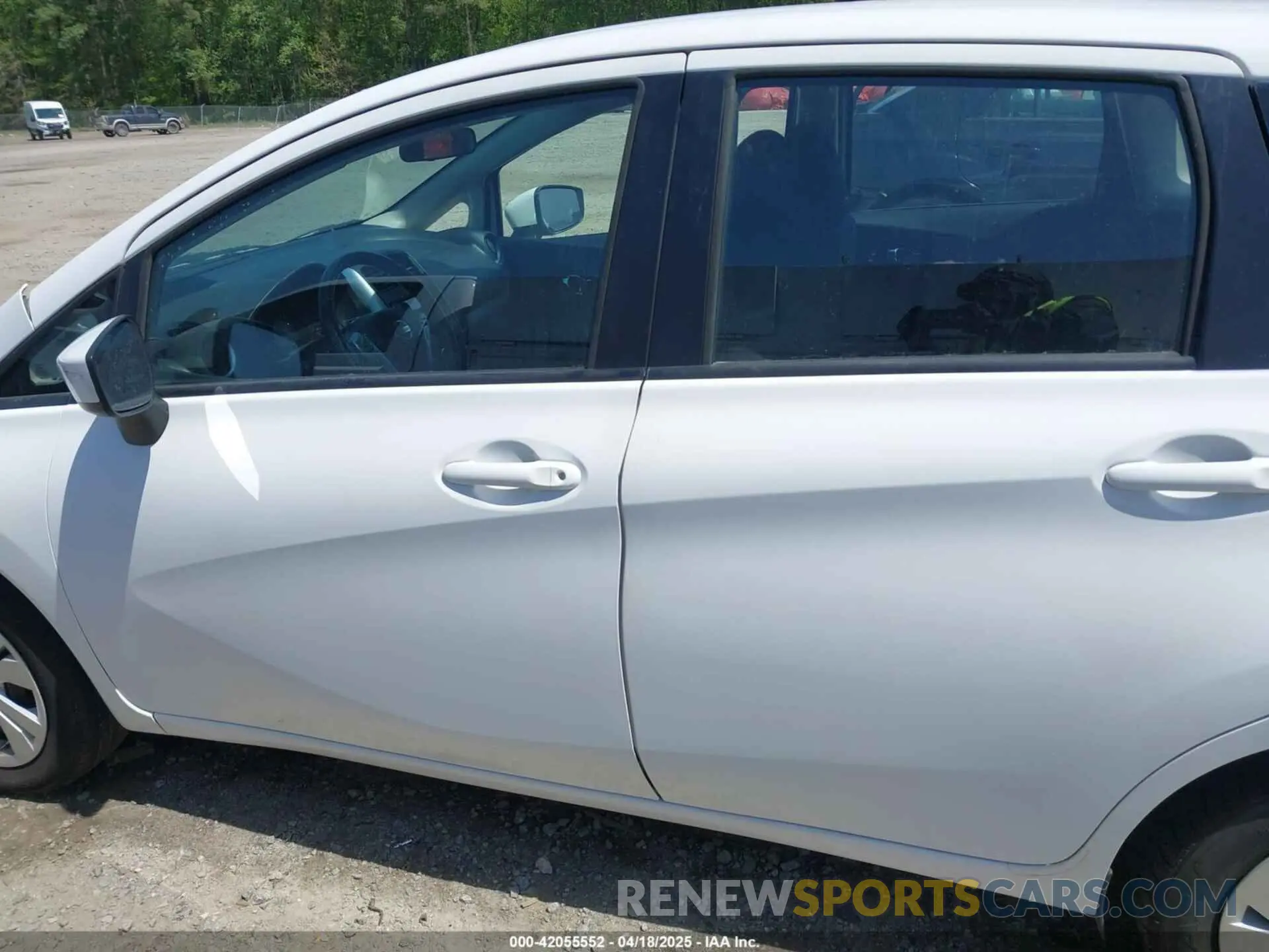 15 fotografías del automóvil dañado 3N1CE2CP1KL366321 NISSAN VERSA NOTE 2019