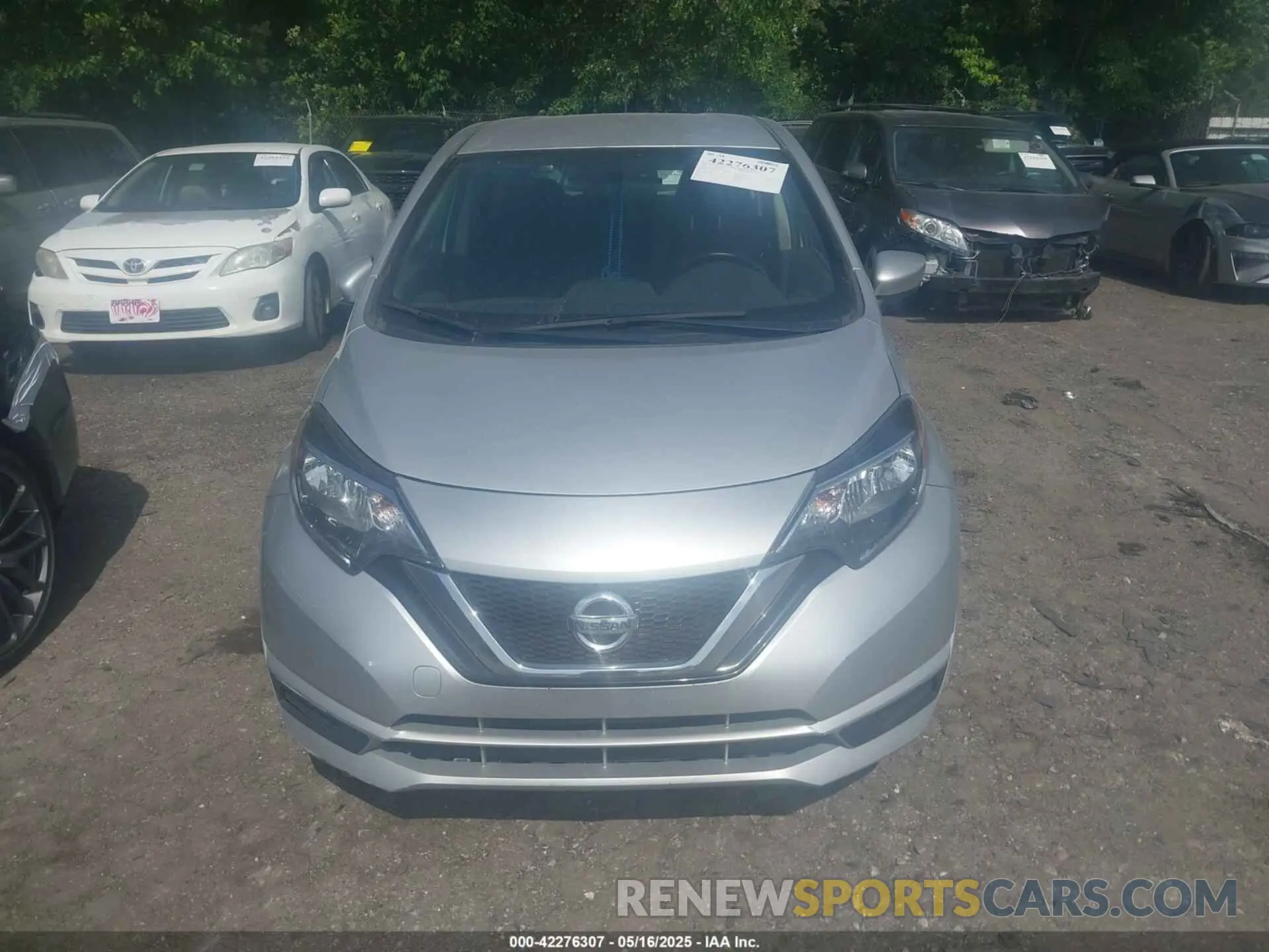 12 fotografías del automóvil dañado 3N1CE2CP4KL361811 NISSAN VERSA NOTE 2019
