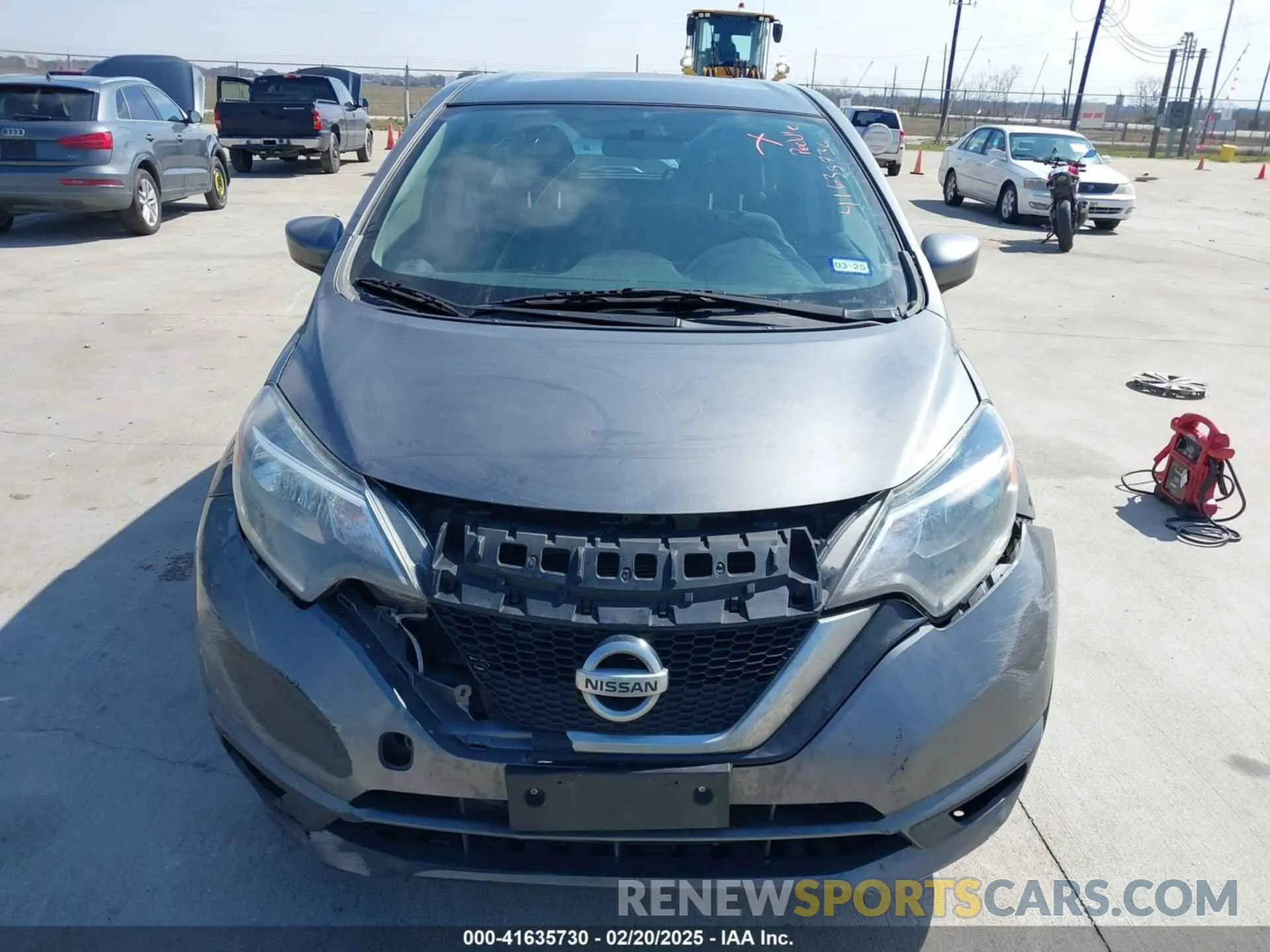 12 fotografías del automóvil dañado 3N1CE2CP5KL363034 NISSAN VERSA NOTE 2019