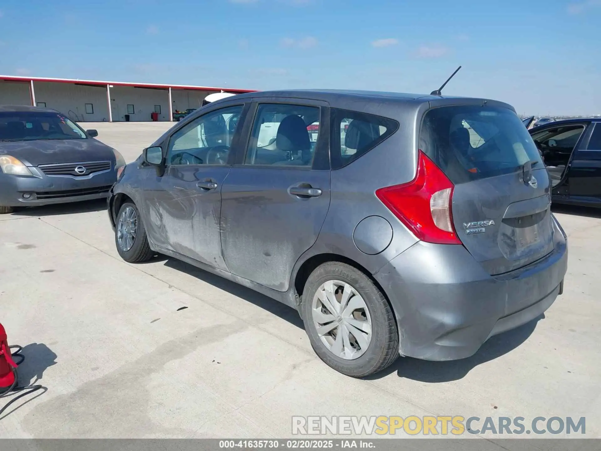 3 fotografías del automóvil dañado 3N1CE2CP5KL363034 NISSAN VERSA NOTE 2019