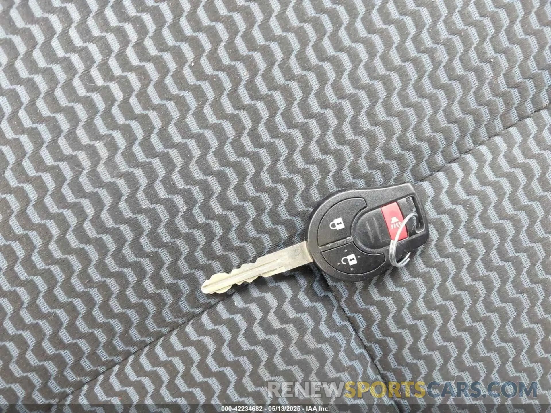 11 fotografías del automóvil dañado 3N1CE2CP9KL366468 NISSAN VERSA NOTE 2019