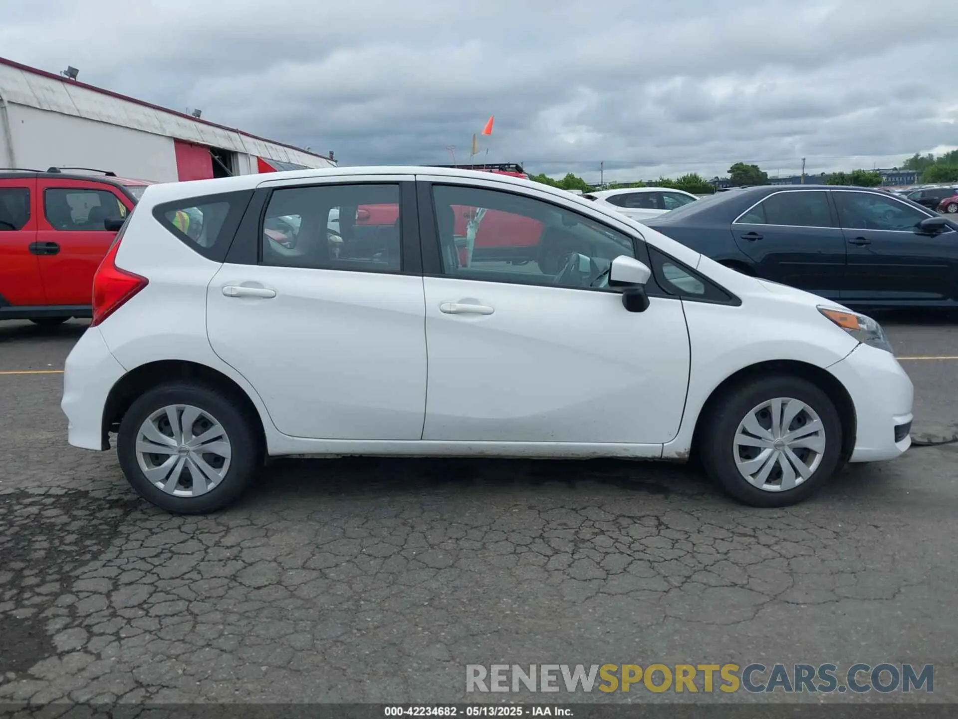 13 fotografías del automóvil dañado 3N1CE2CP9KL366468 NISSAN VERSA NOTE 2019