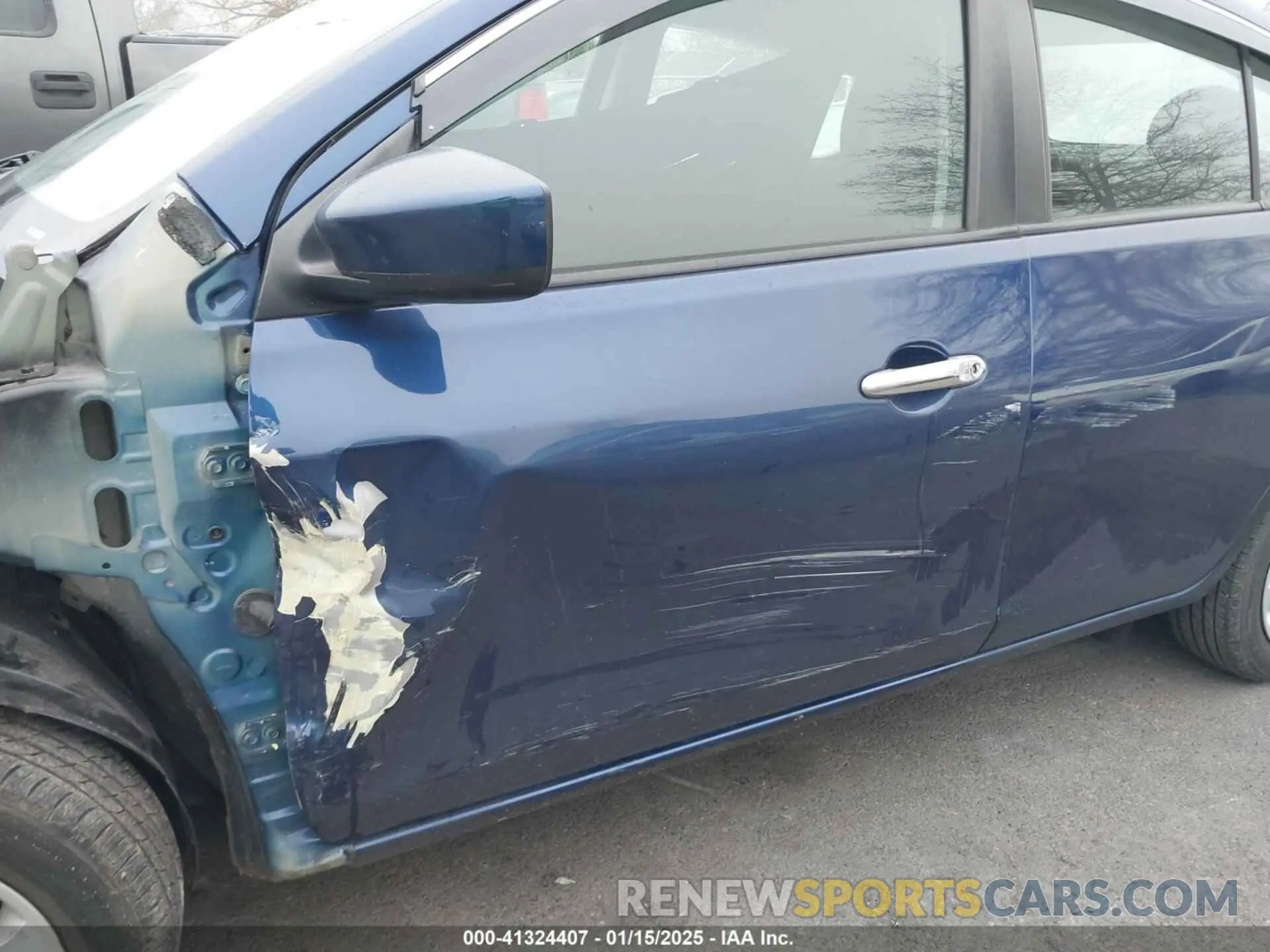 18 fotografías del automóvil dañado 3N1CN7AP2KL810791 NISSAN VERSA SEDAN 2019