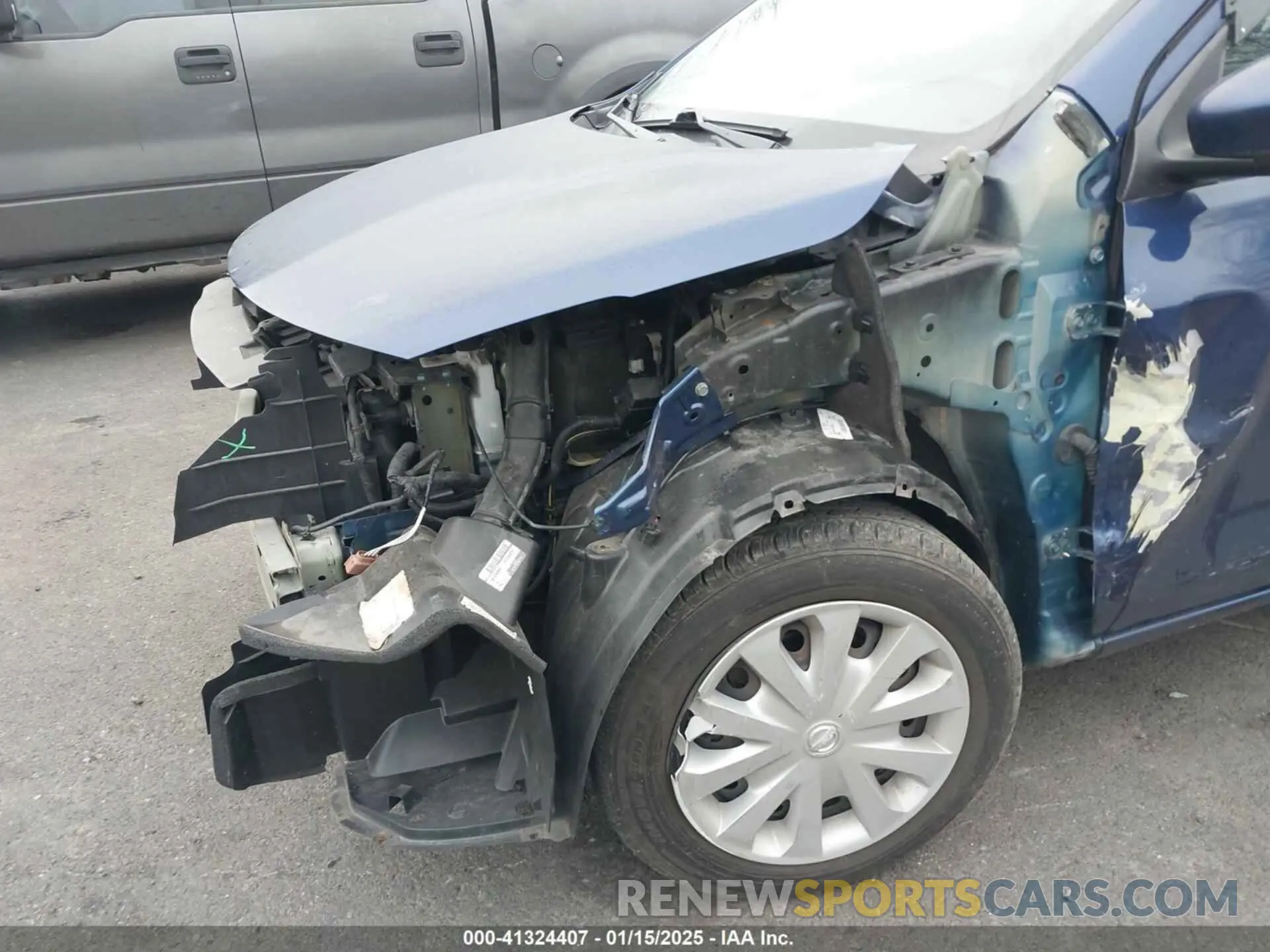 19 fotografías del automóvil dañado 3N1CN7AP2KL810791 NISSAN VERSA SEDAN 2019