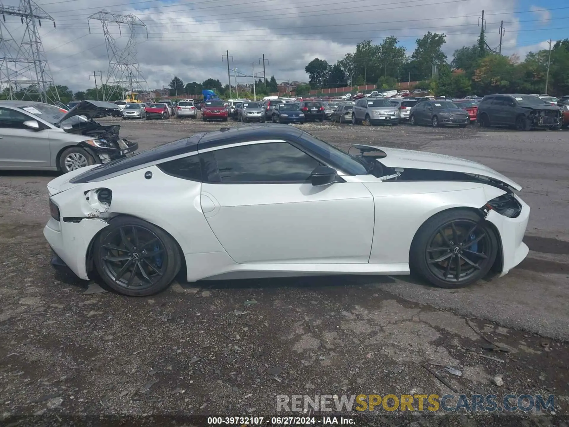 13 fotografías del automóvil dañado JN1BZ4BH4PM311977 NISSAN Z 2023
