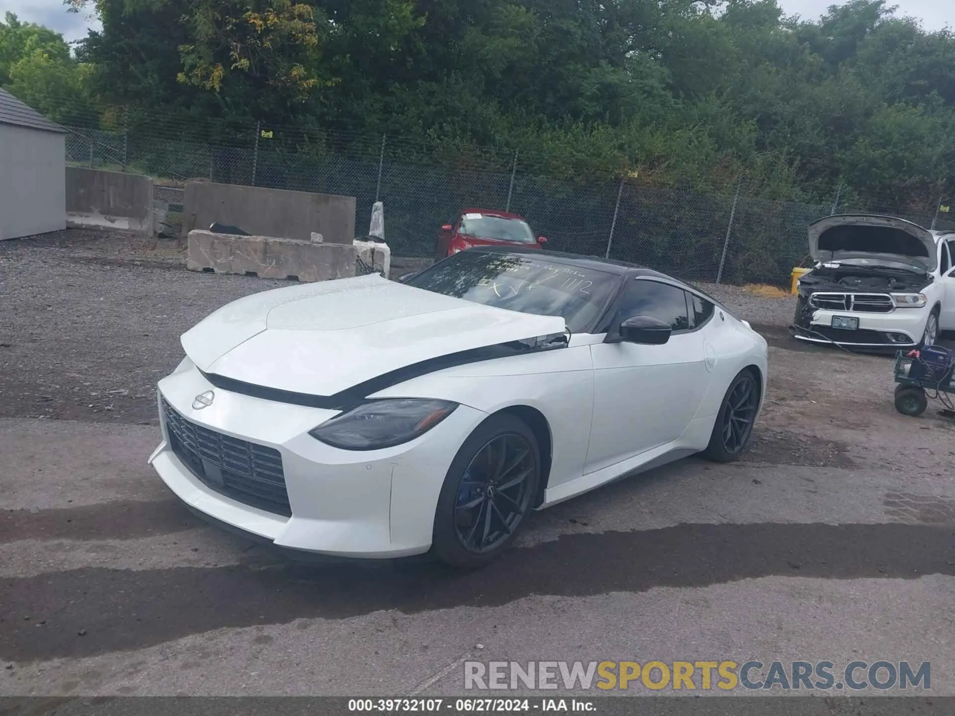 2 fotografías del automóvil dañado JN1BZ4BH4PM311977 NISSAN Z 2023