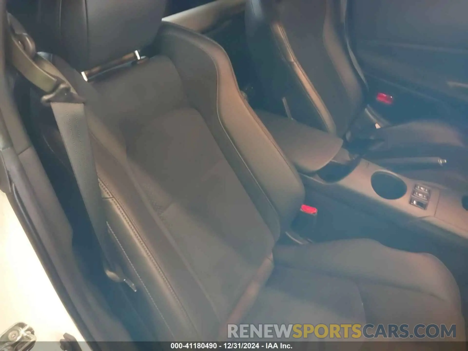 8 fotografías del automóvil dañado JN1BZ4BH3RM362972 NISSAN Z 2024