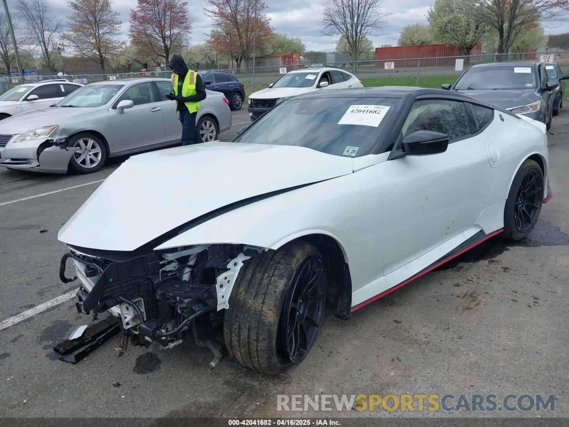 2 fotografías del automóvil dañado JN1BZ4CH9RM360562 NISSAN Z 2024