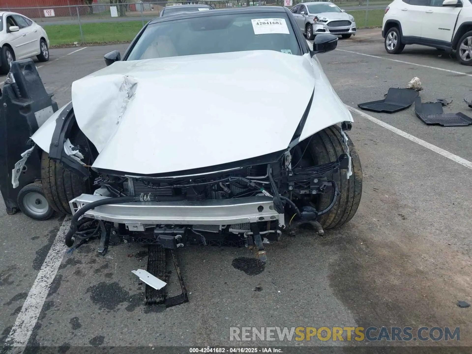 6 fotografías del automóvil dañado JN1BZ4CH9RM360562 NISSAN Z 2024