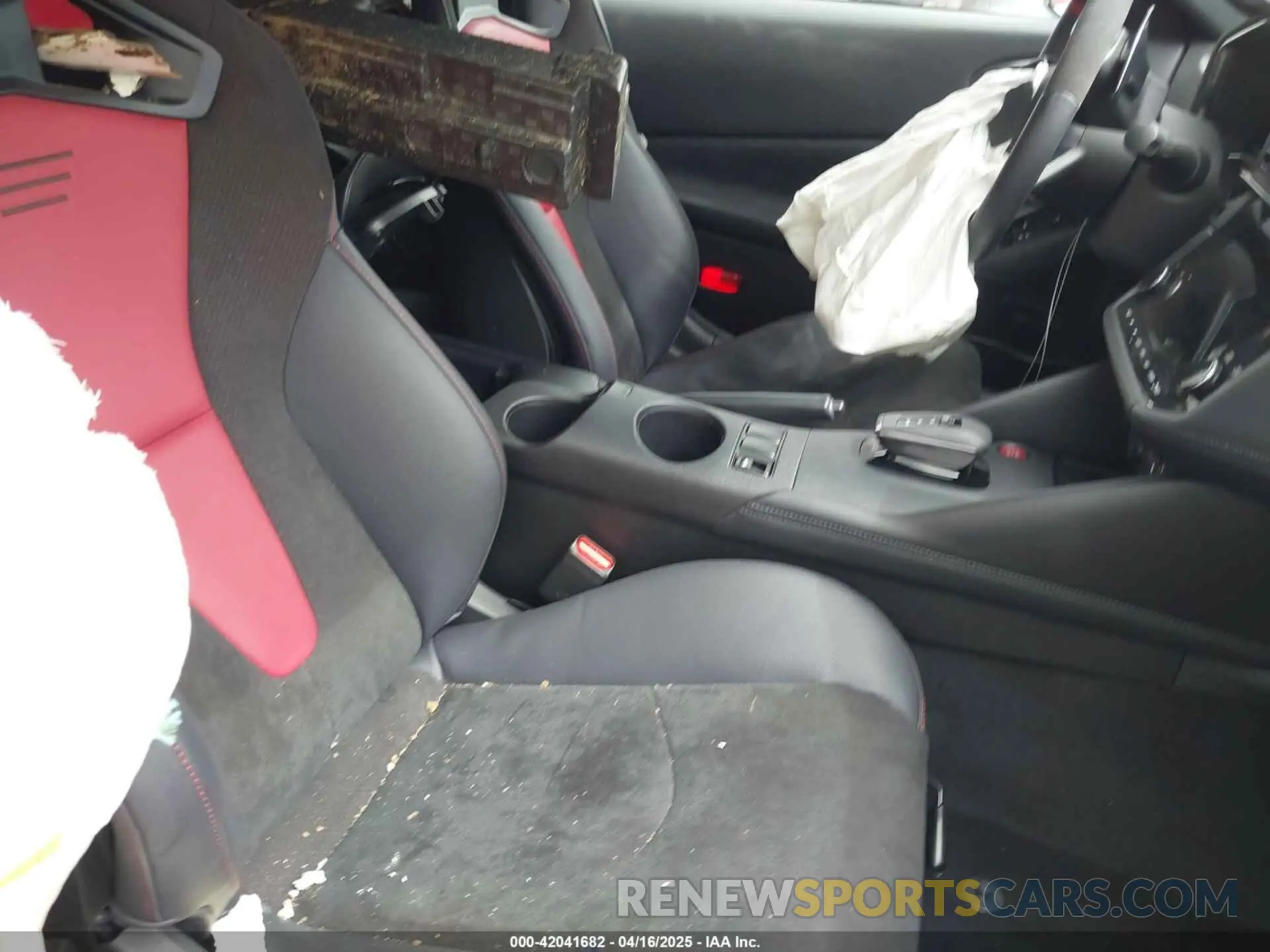 8 fotografías del automóvil dañado JN1BZ4CH9RM360562 NISSAN Z 2024