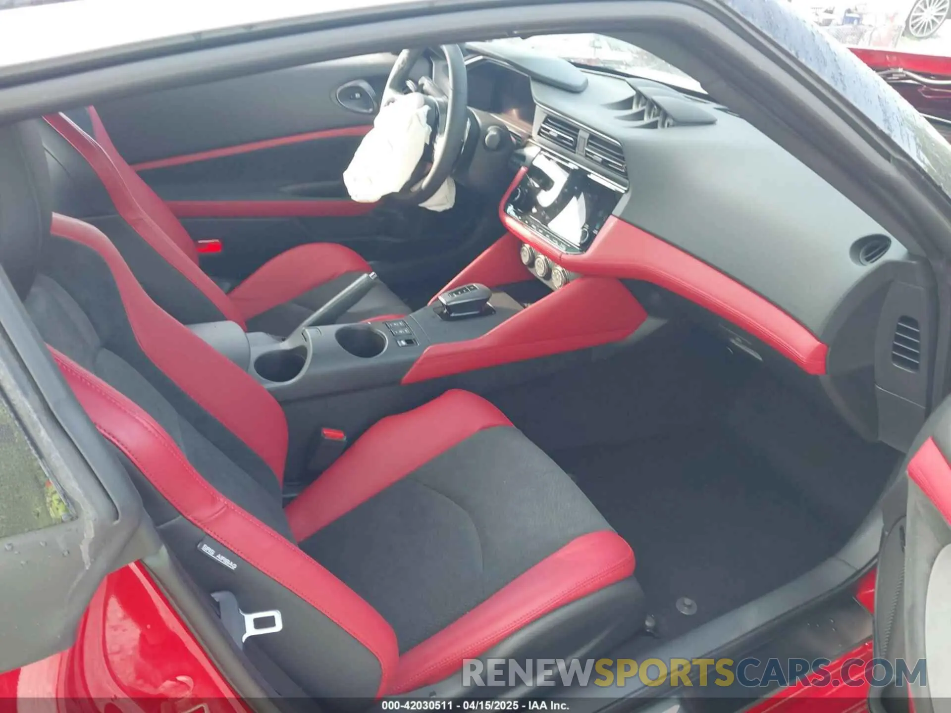 5 fotografías del automóvil dañado JN1BZ4BH2SM411231 NISSAN Z 2025