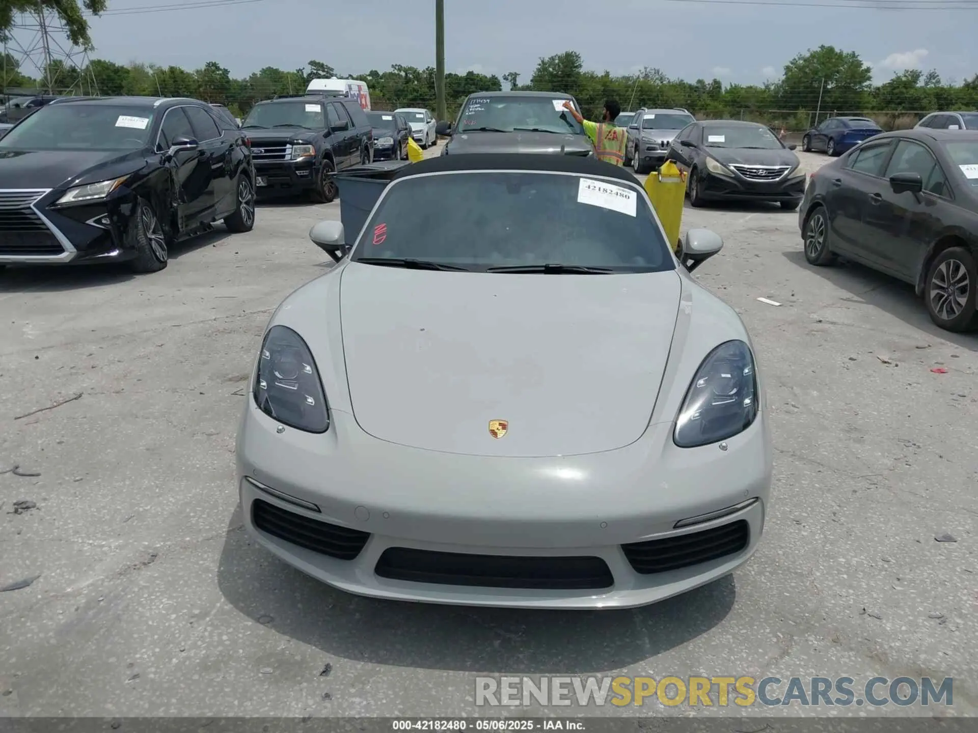 13 fotografías del automóvil dañado WP0CA2A84RK206112 PORSCHE 718 BOXSTER 2024