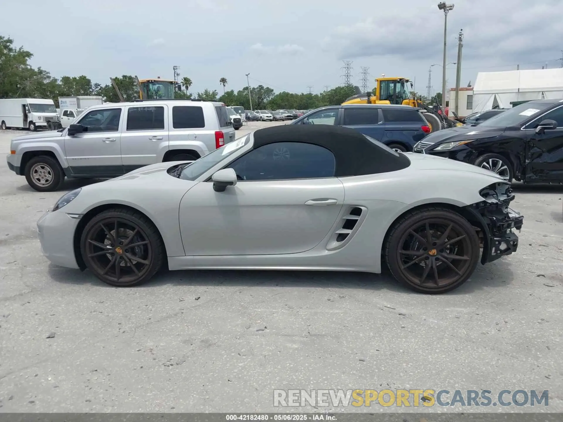 15 fotografías del automóvil dañado WP0CA2A84RK206112 PORSCHE 718 BOXSTER 2024