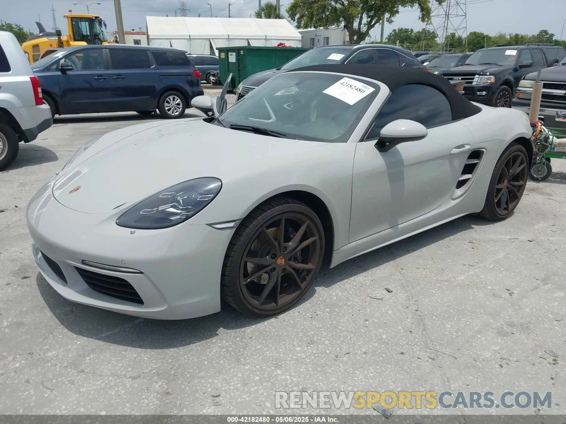2 fotografías del automóvil dañado WP0CA2A84RK206112 PORSCHE 718 BOXSTER 2024