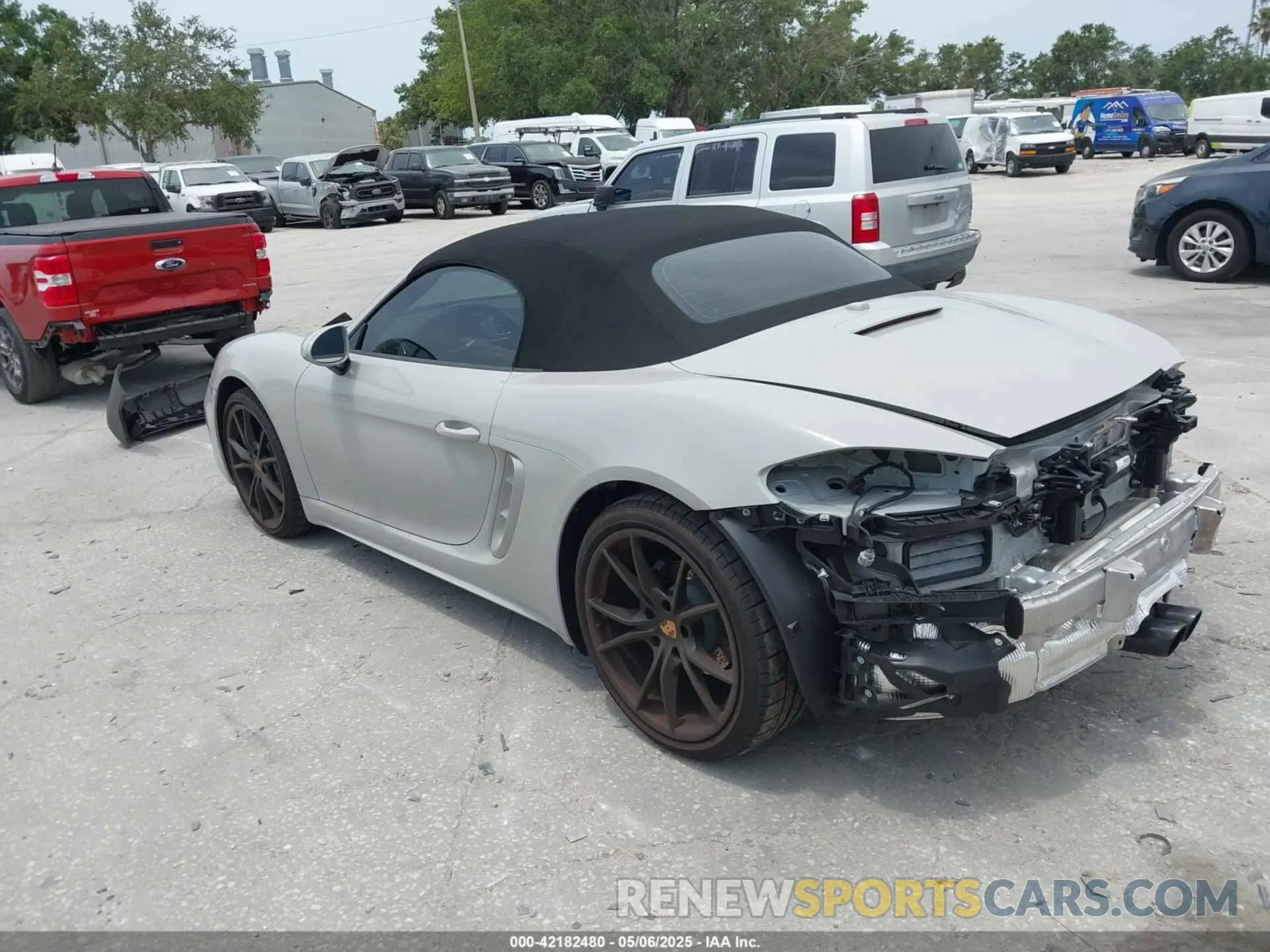 3 fotografías del automóvil dañado WP0CA2A84RK206112 PORSCHE 718 BOXSTER 2024
