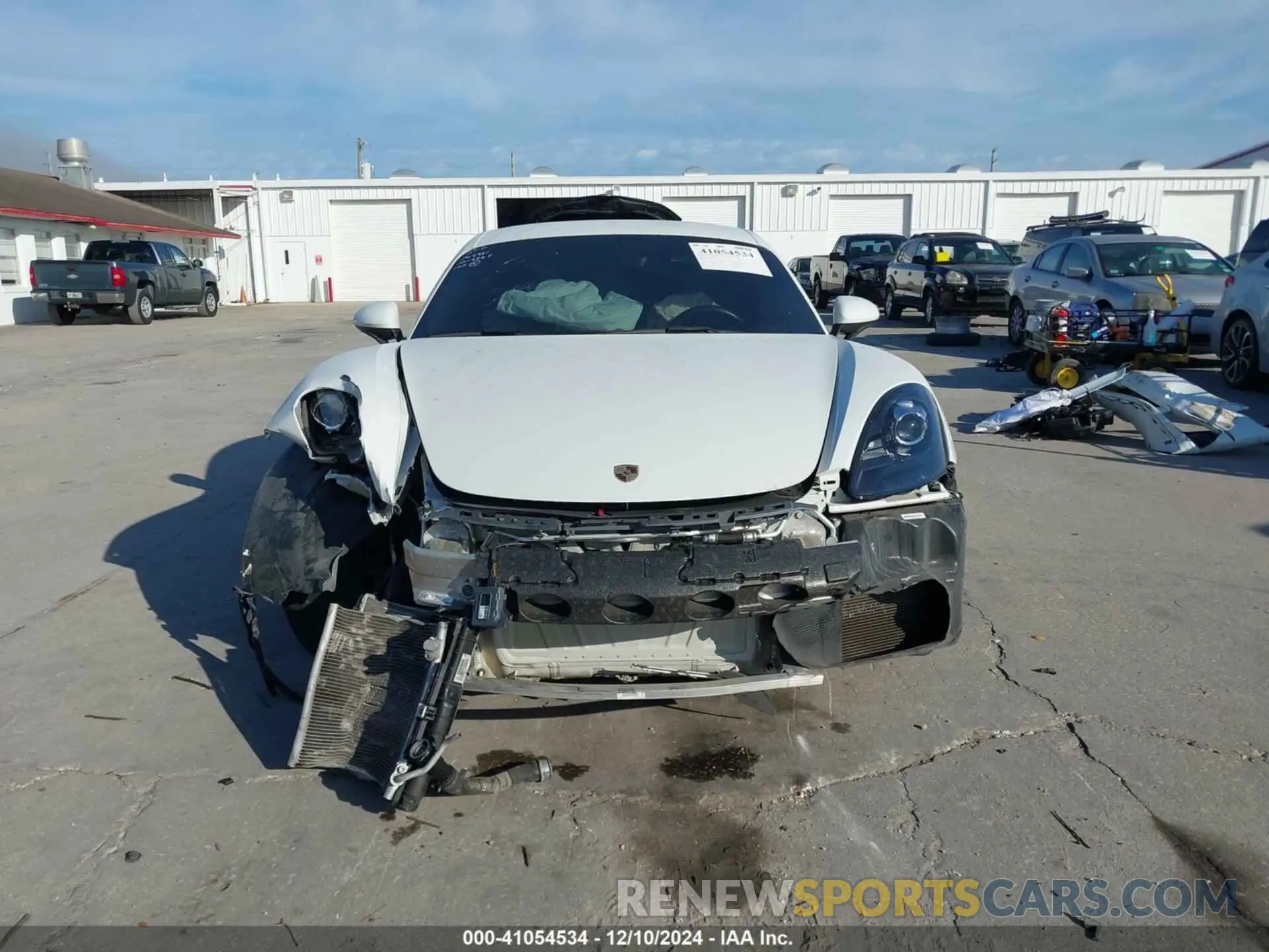 13 fotografías del automóvil dañado WP0AA2A84KS261348 PORSCHE 718 CAYMAN 2019